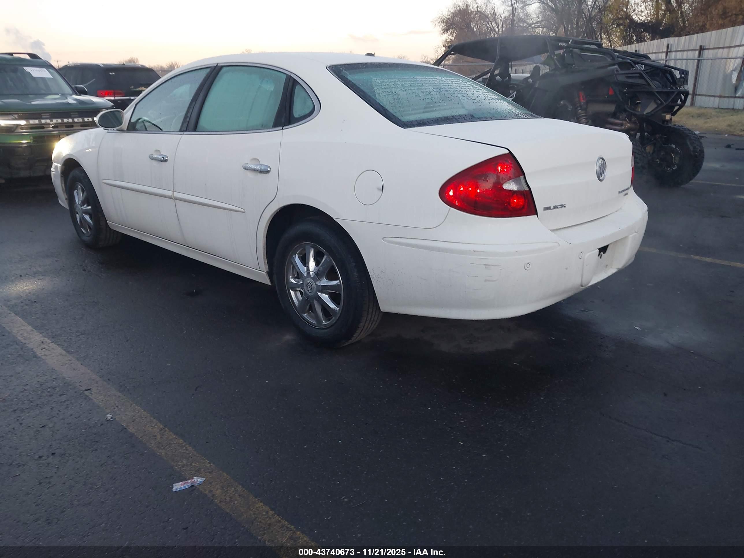 BUICK LACROSSE image 3