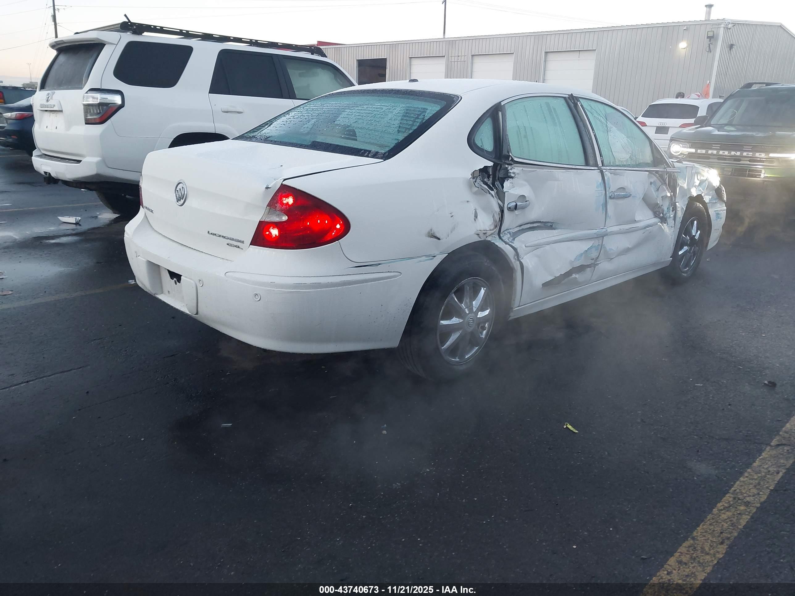 BUICK LACROSSE image 4