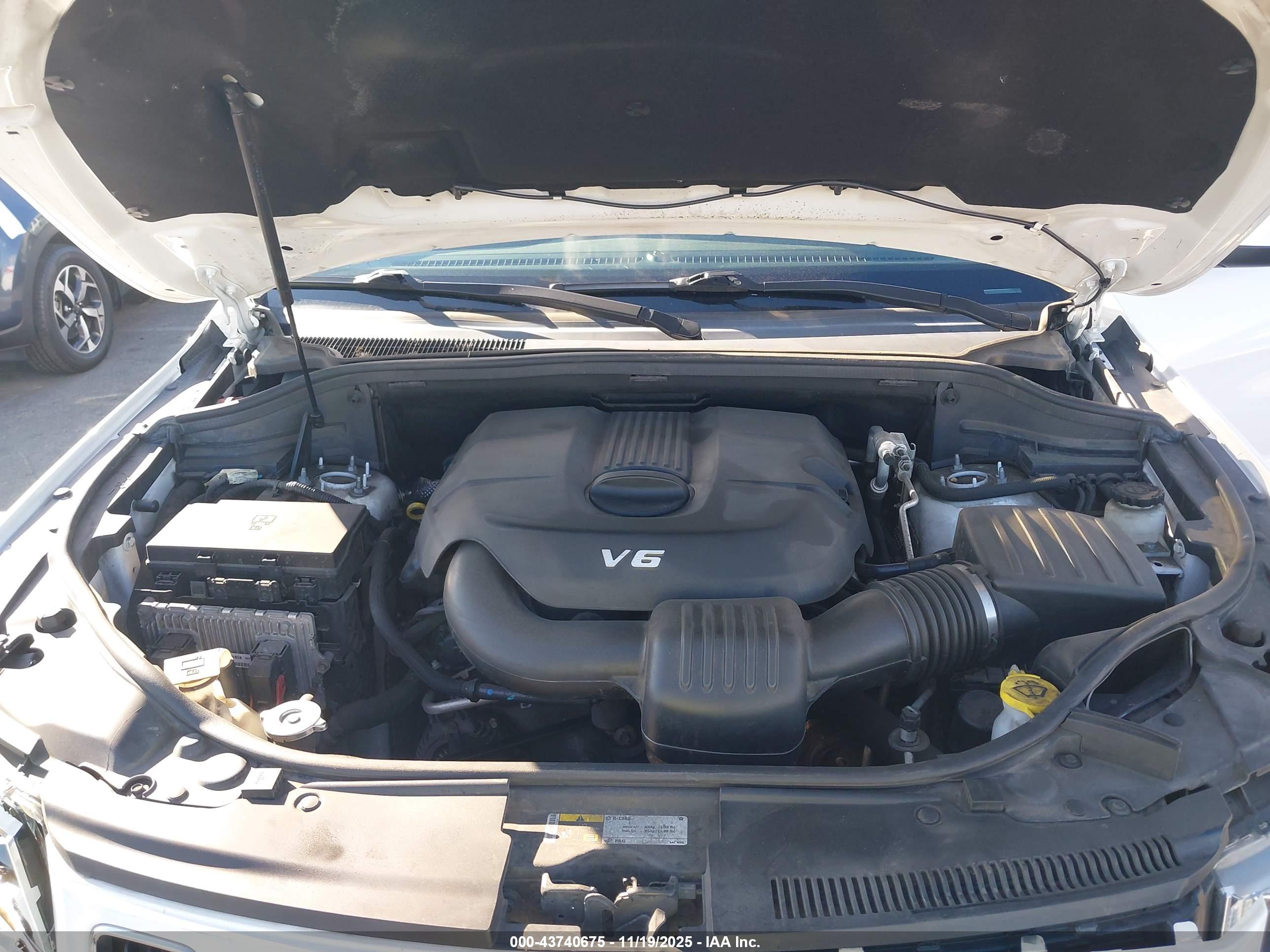 JEEP GRAND image 10