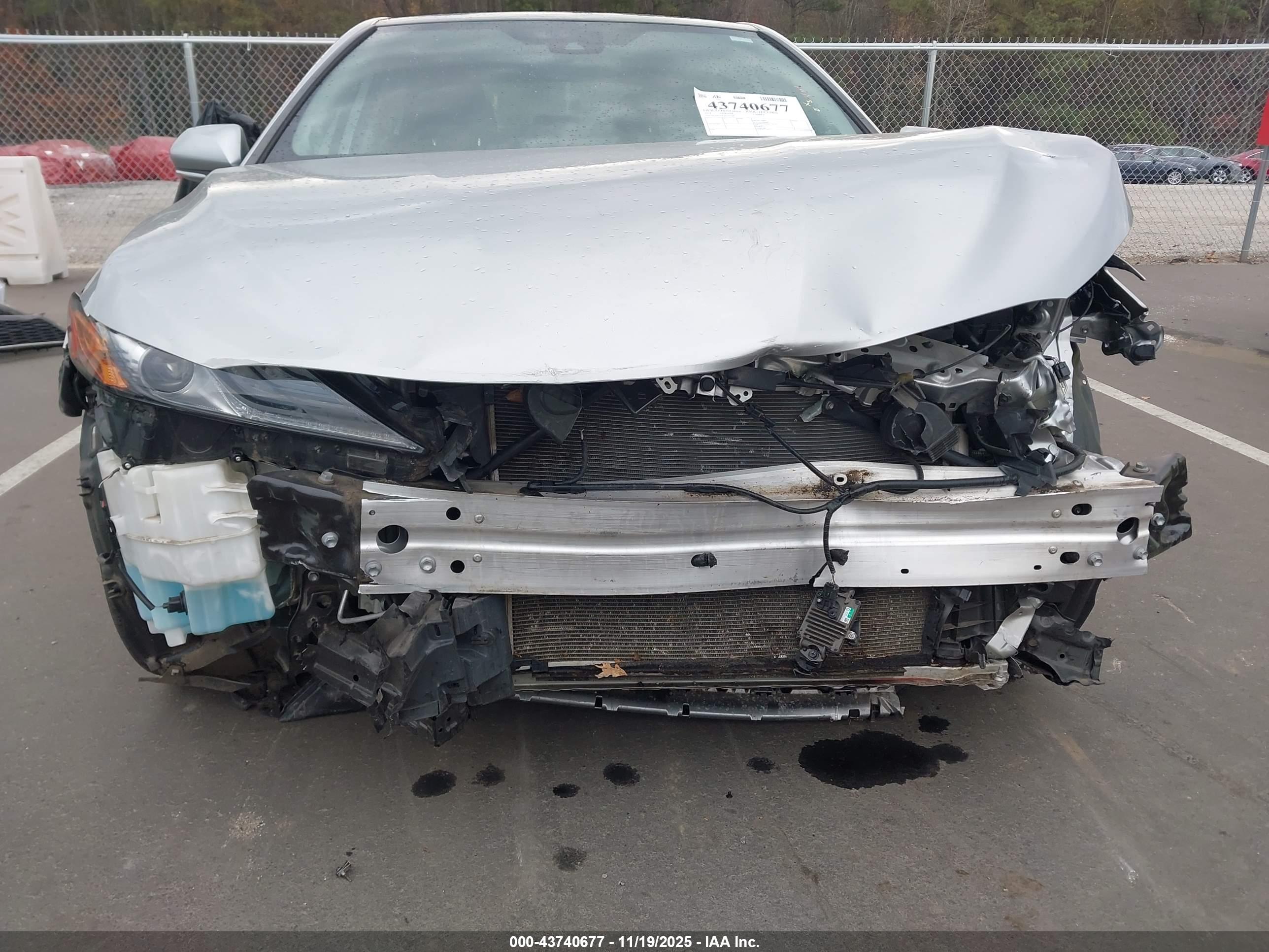 TOYOTA CAMRY image 6