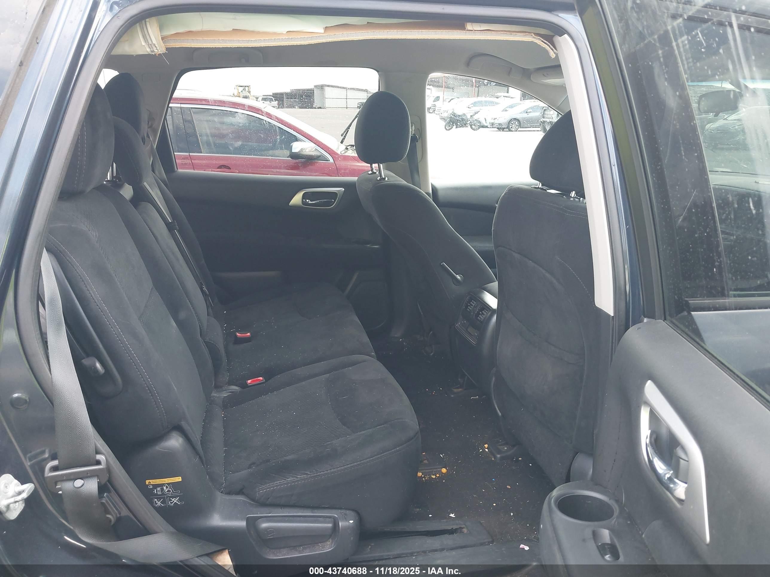 NISSAN PATHFINDER image 8