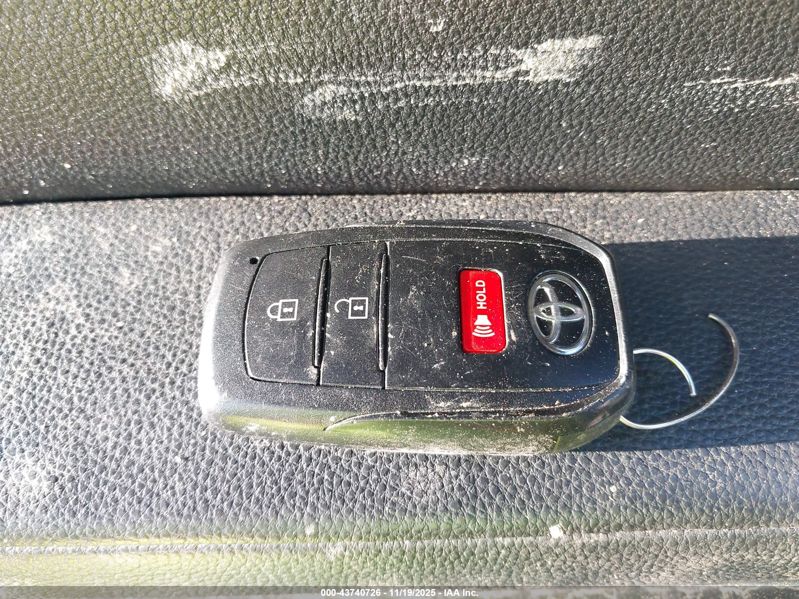 TOYOTA TACOMA image 11