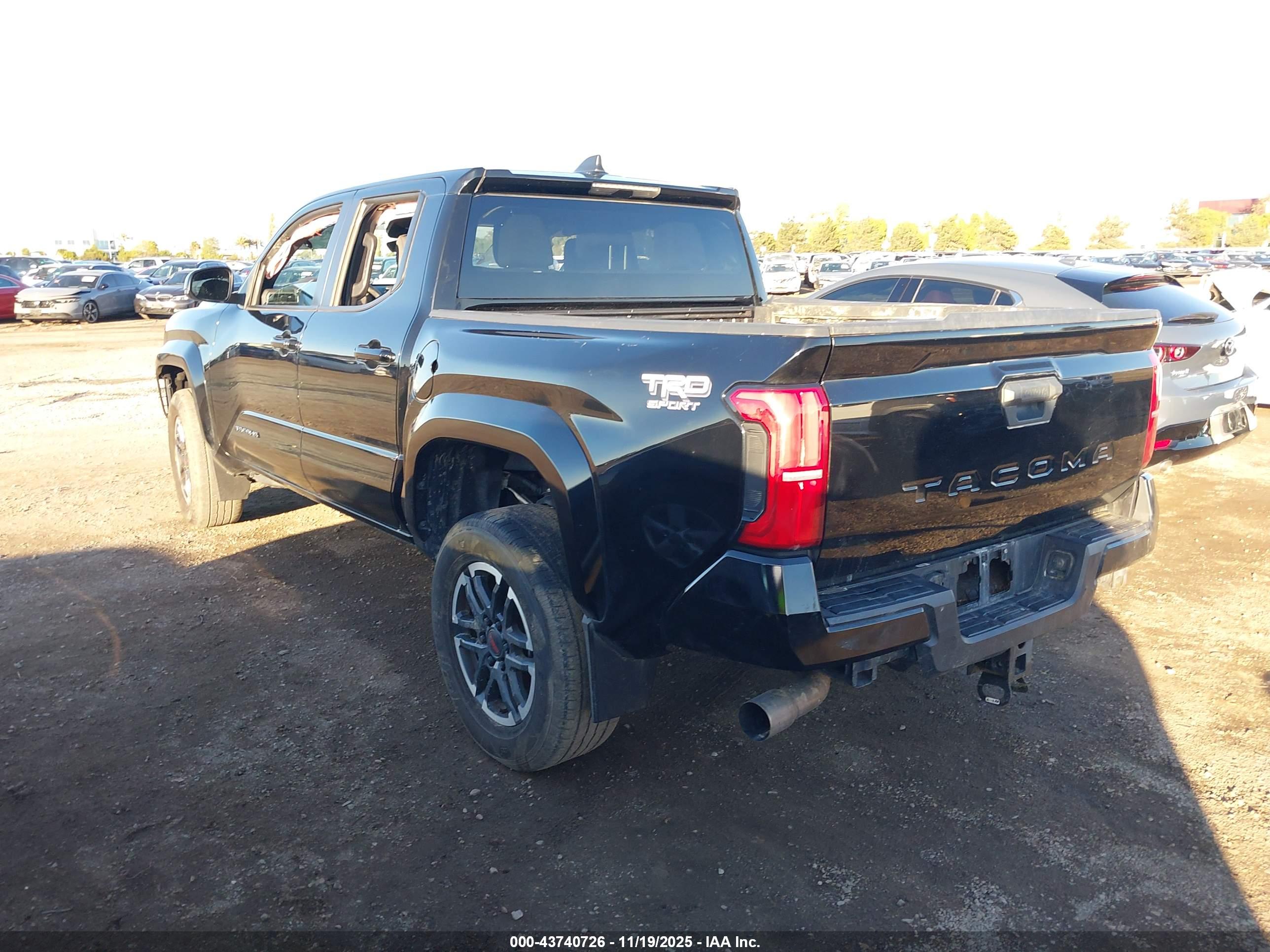 TOYOTA TACOMA image 3