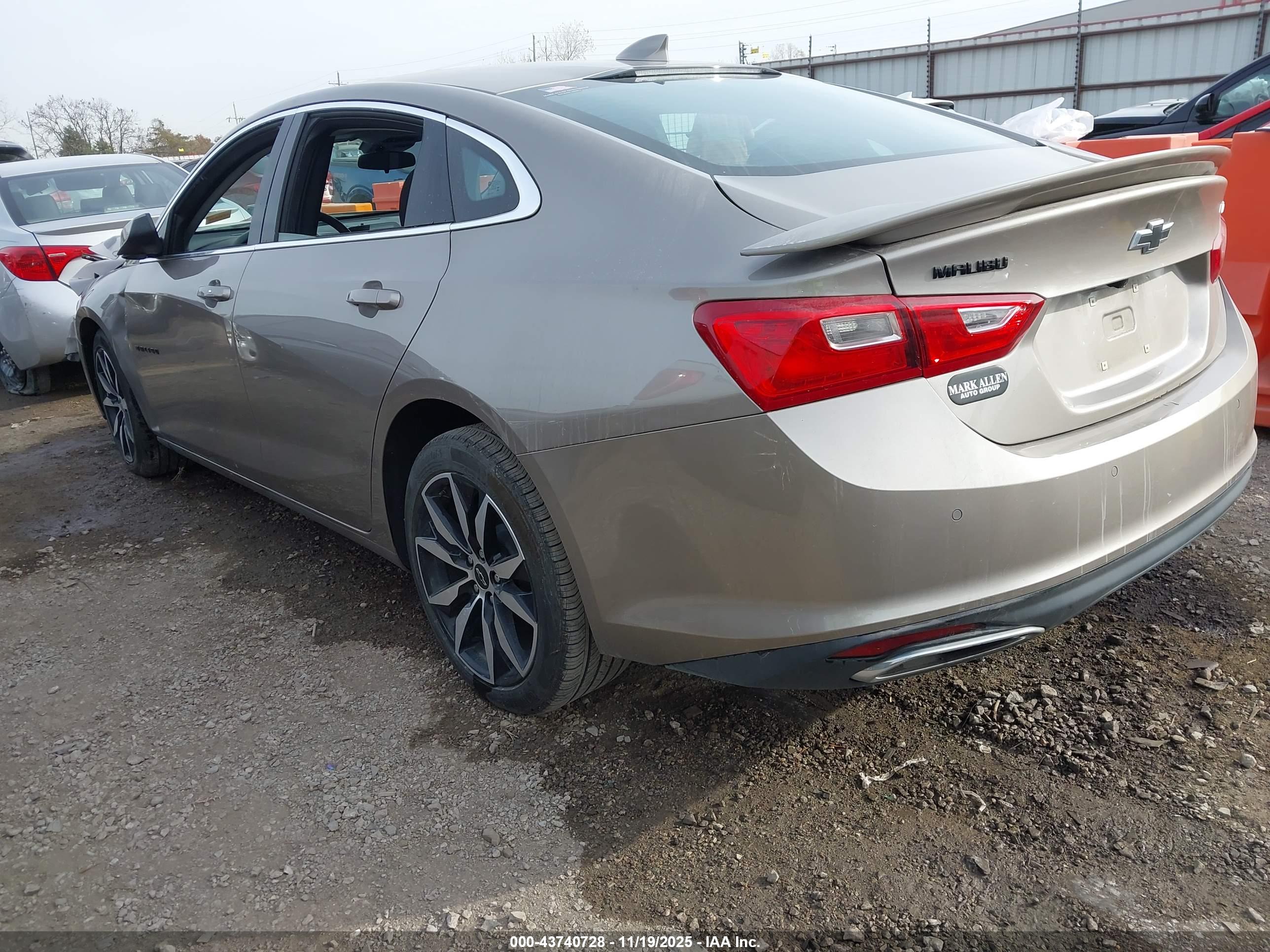 CHEVROLET MALIBU image 3