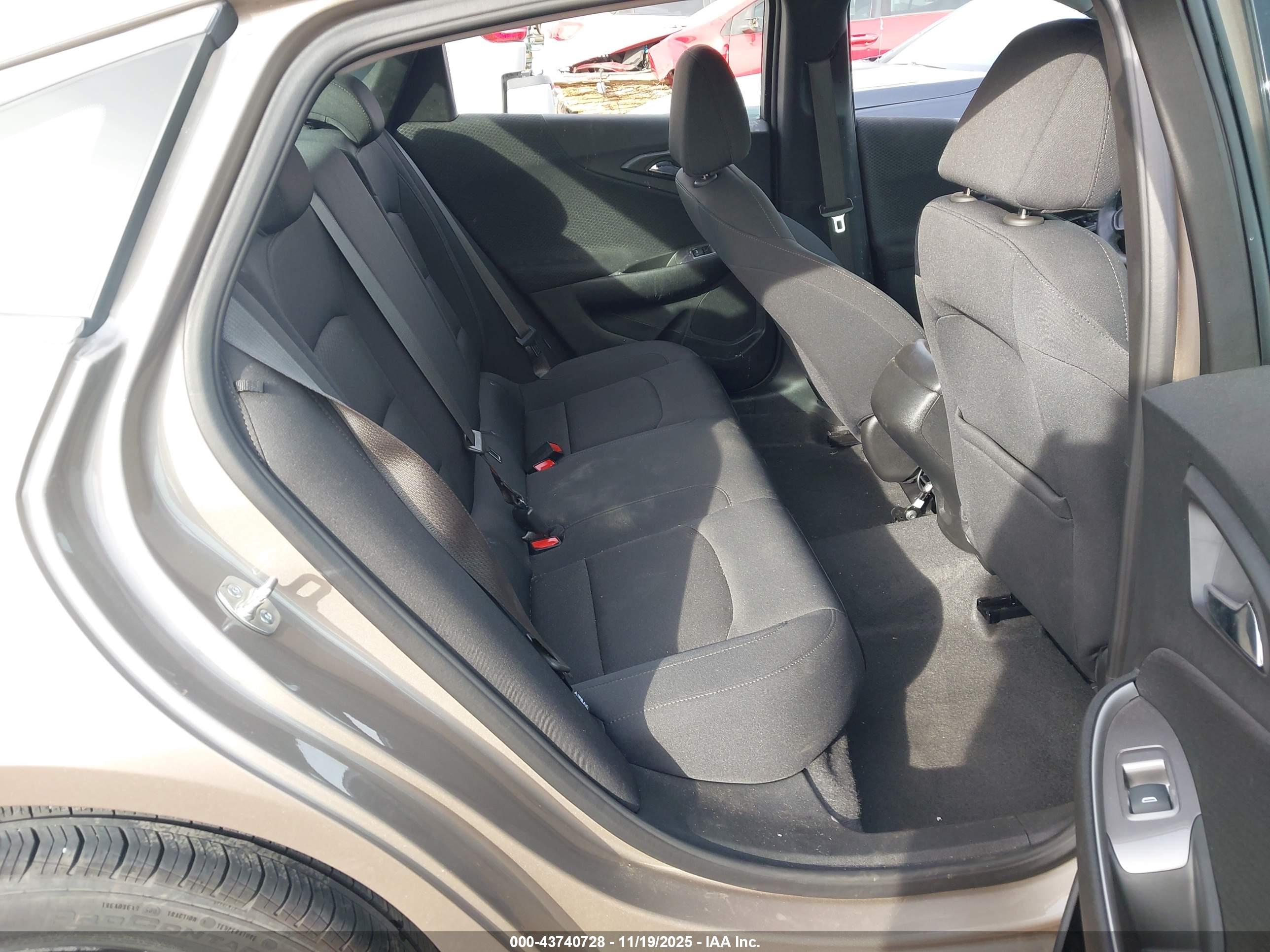 CHEVROLET MALIBU image 8