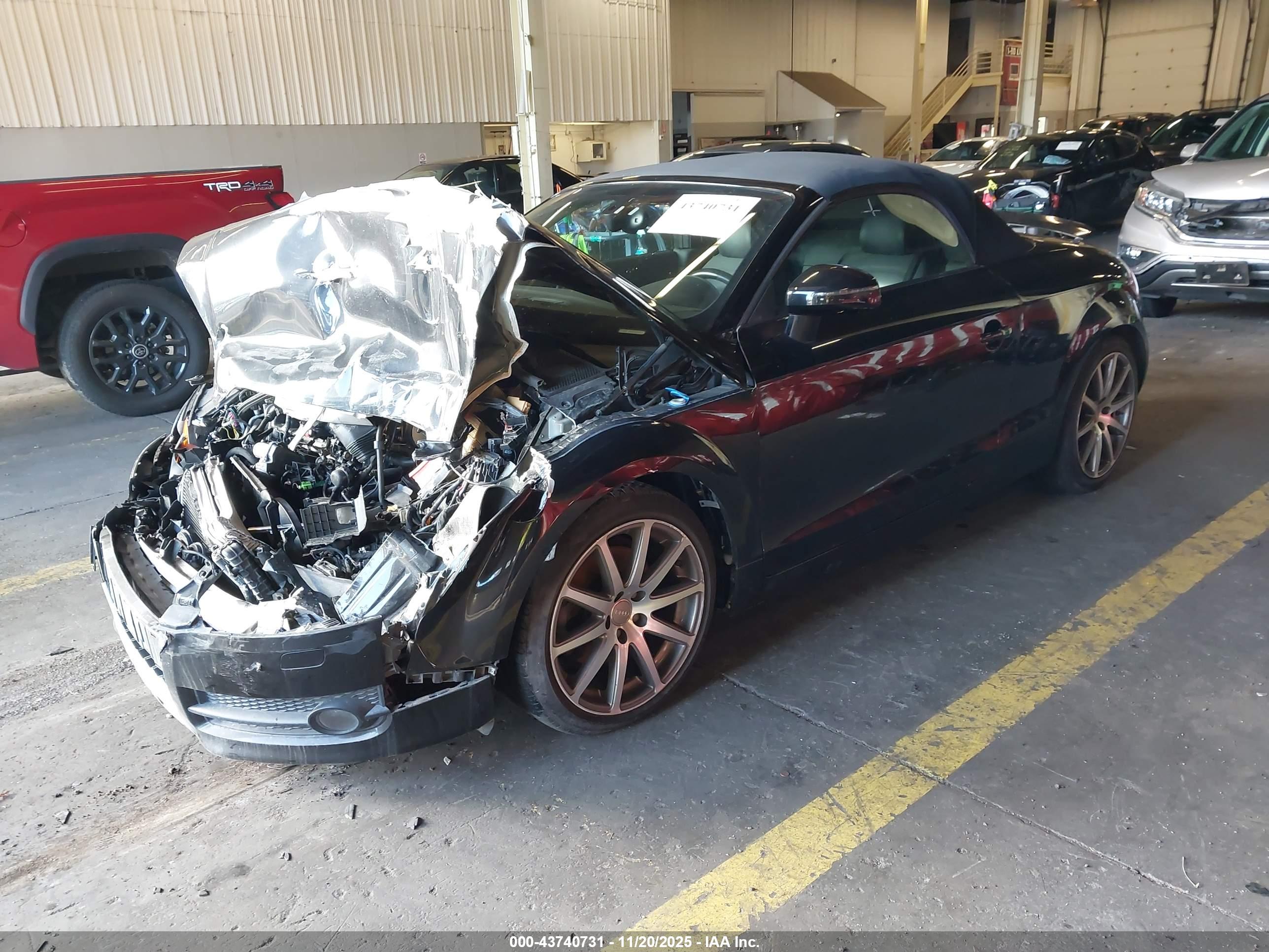 AUDI TT image 2