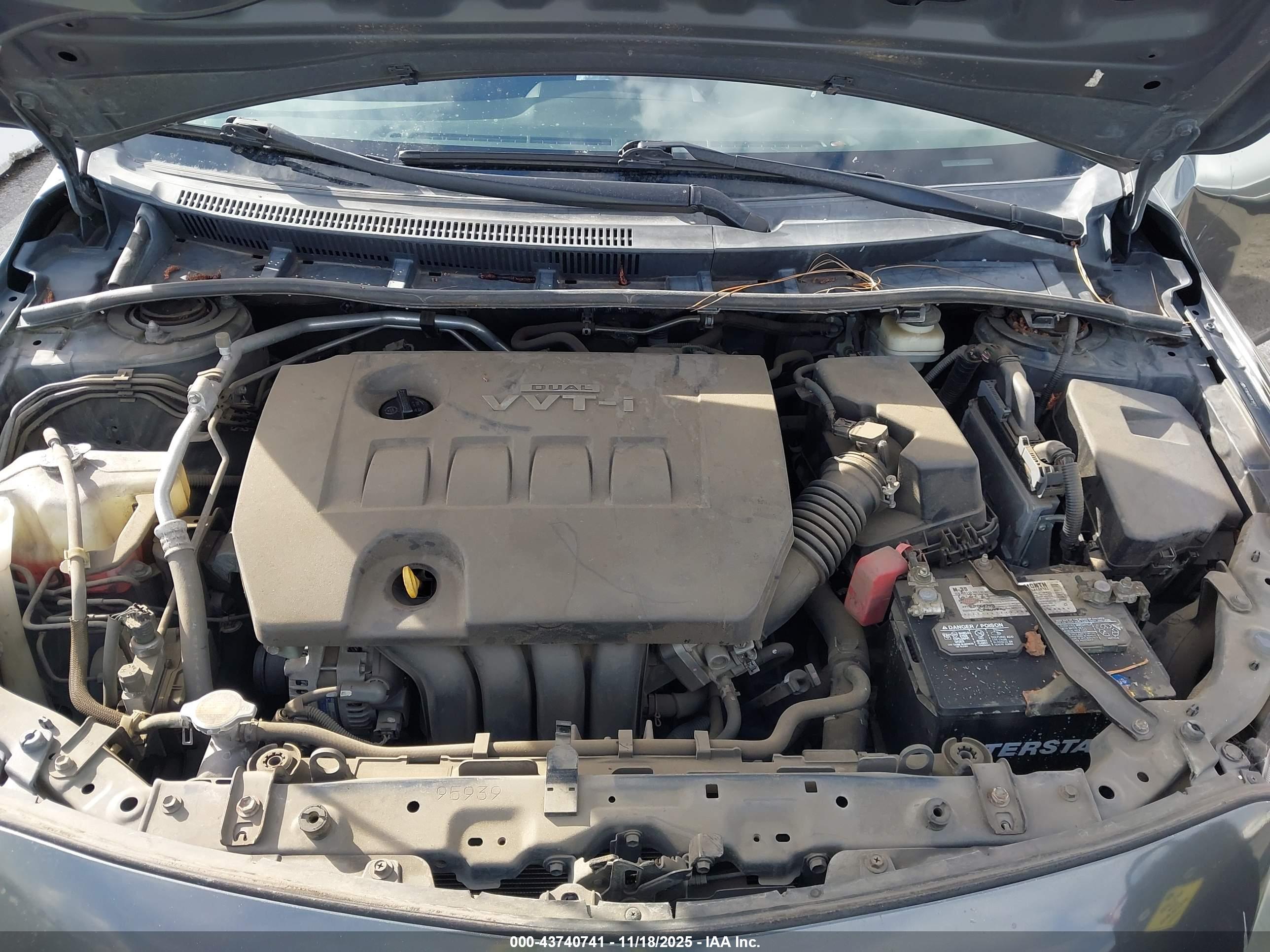 TOYOTA COROLLA image 10