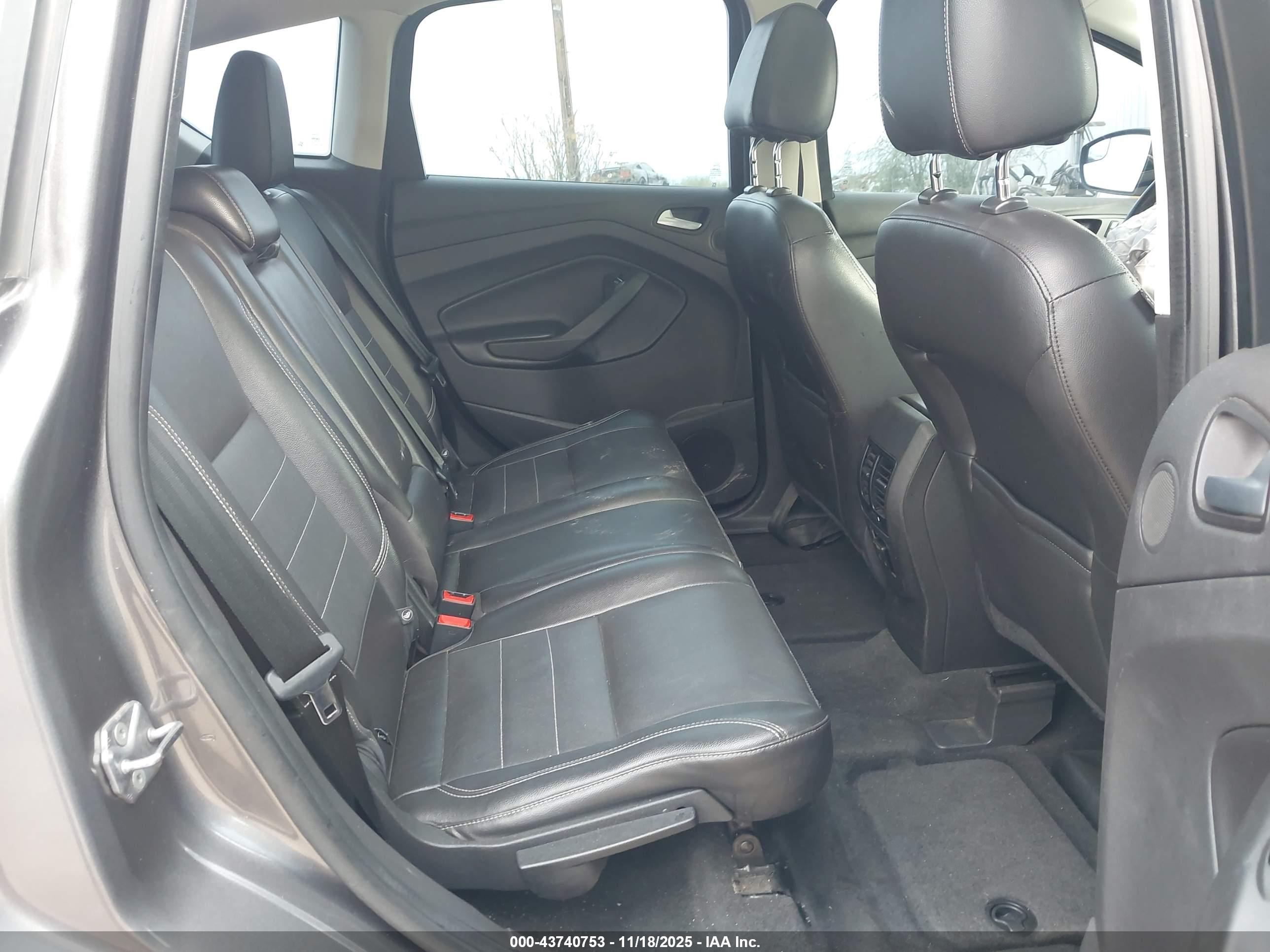 FORD C-MAX image 8