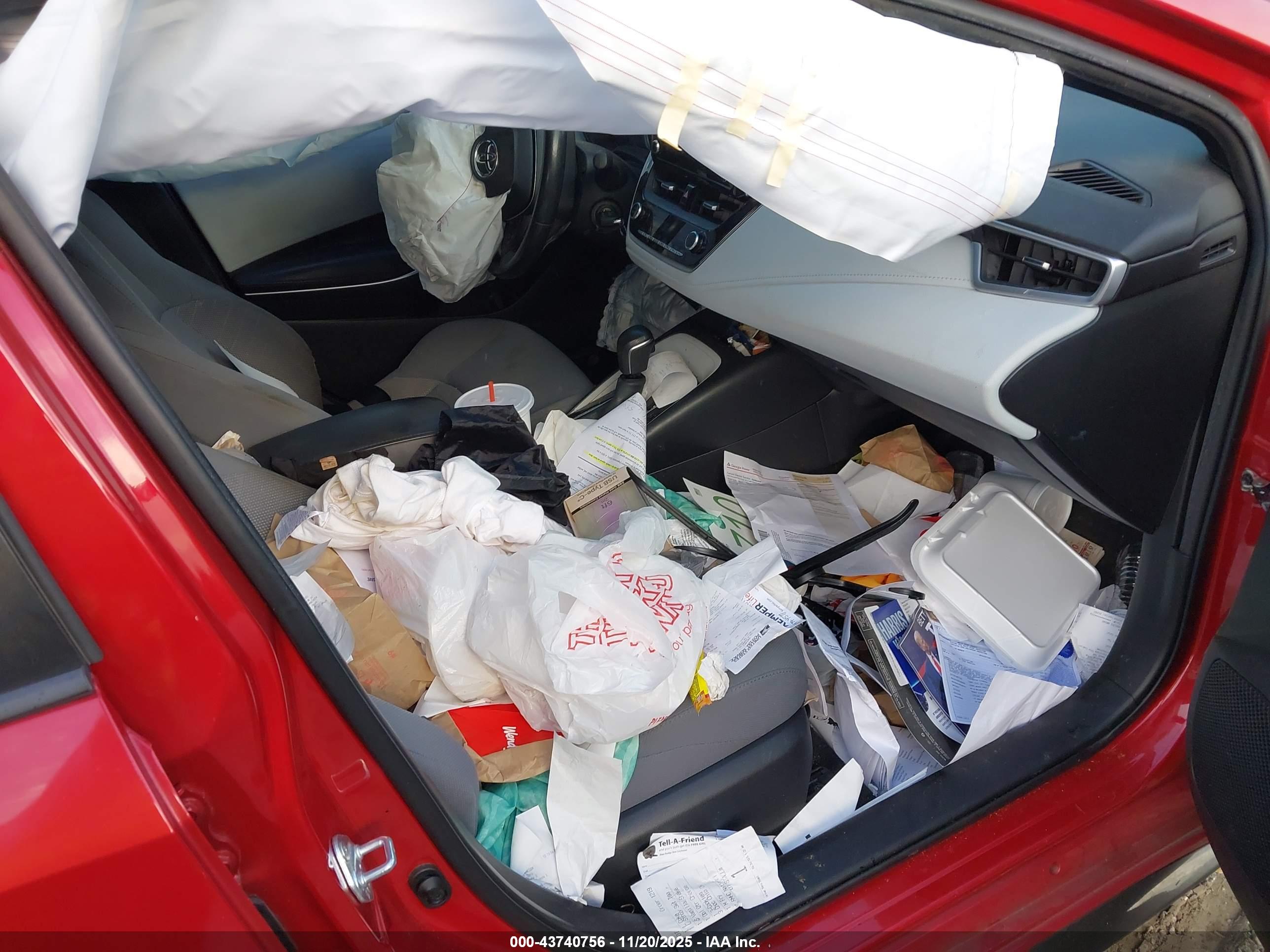 TOYOTA COROLLA image 5