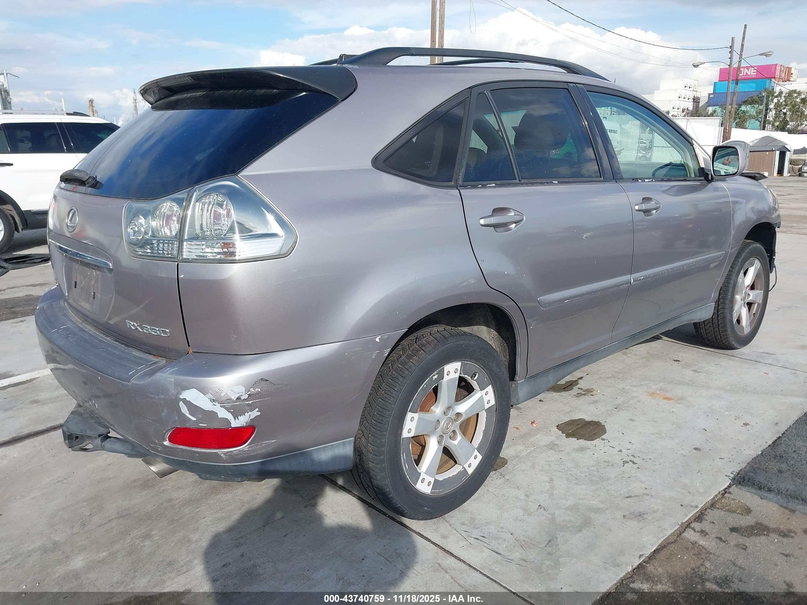 LEXUS RX image 4