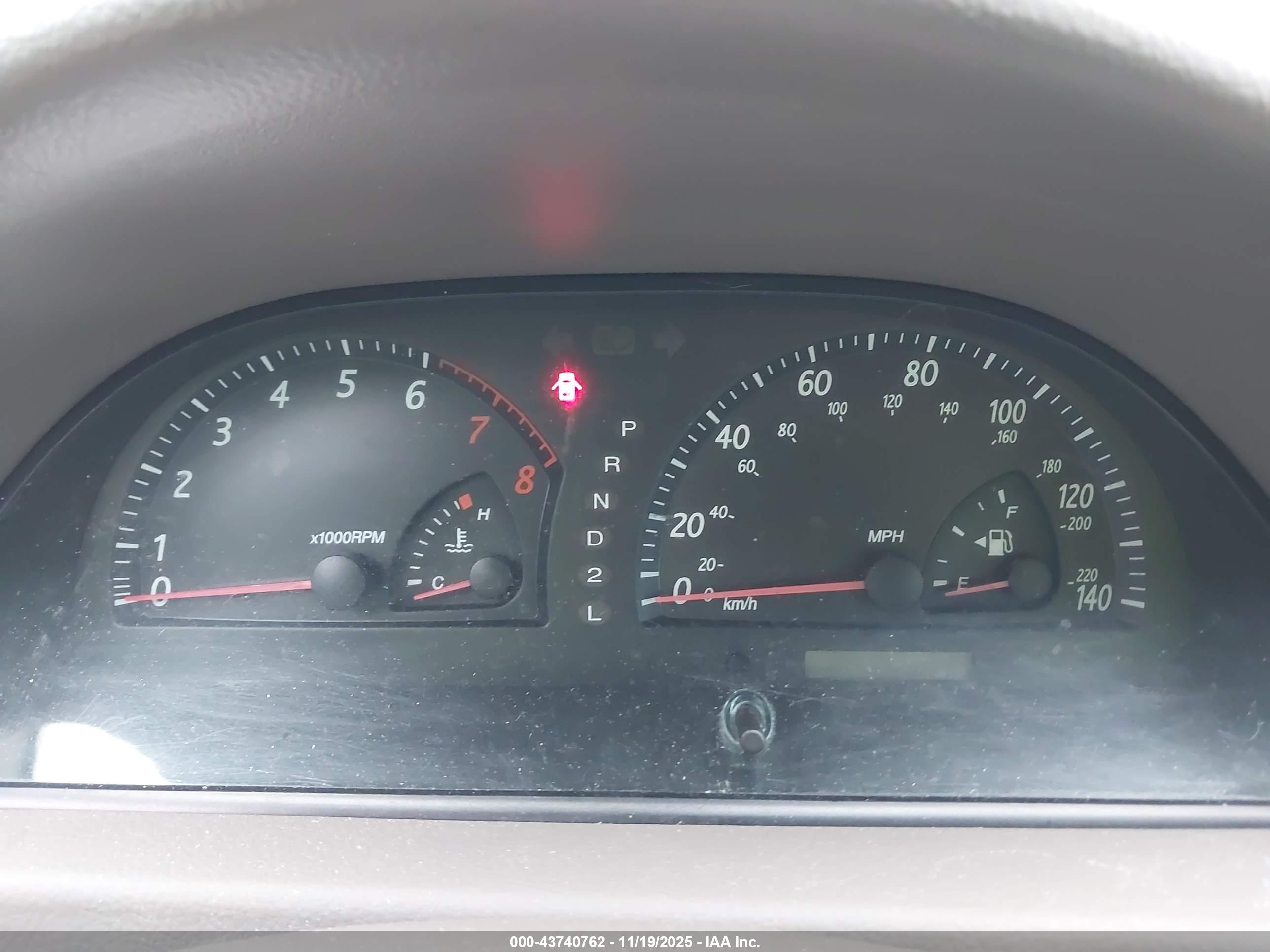 TOYOTA CAMRY image 7