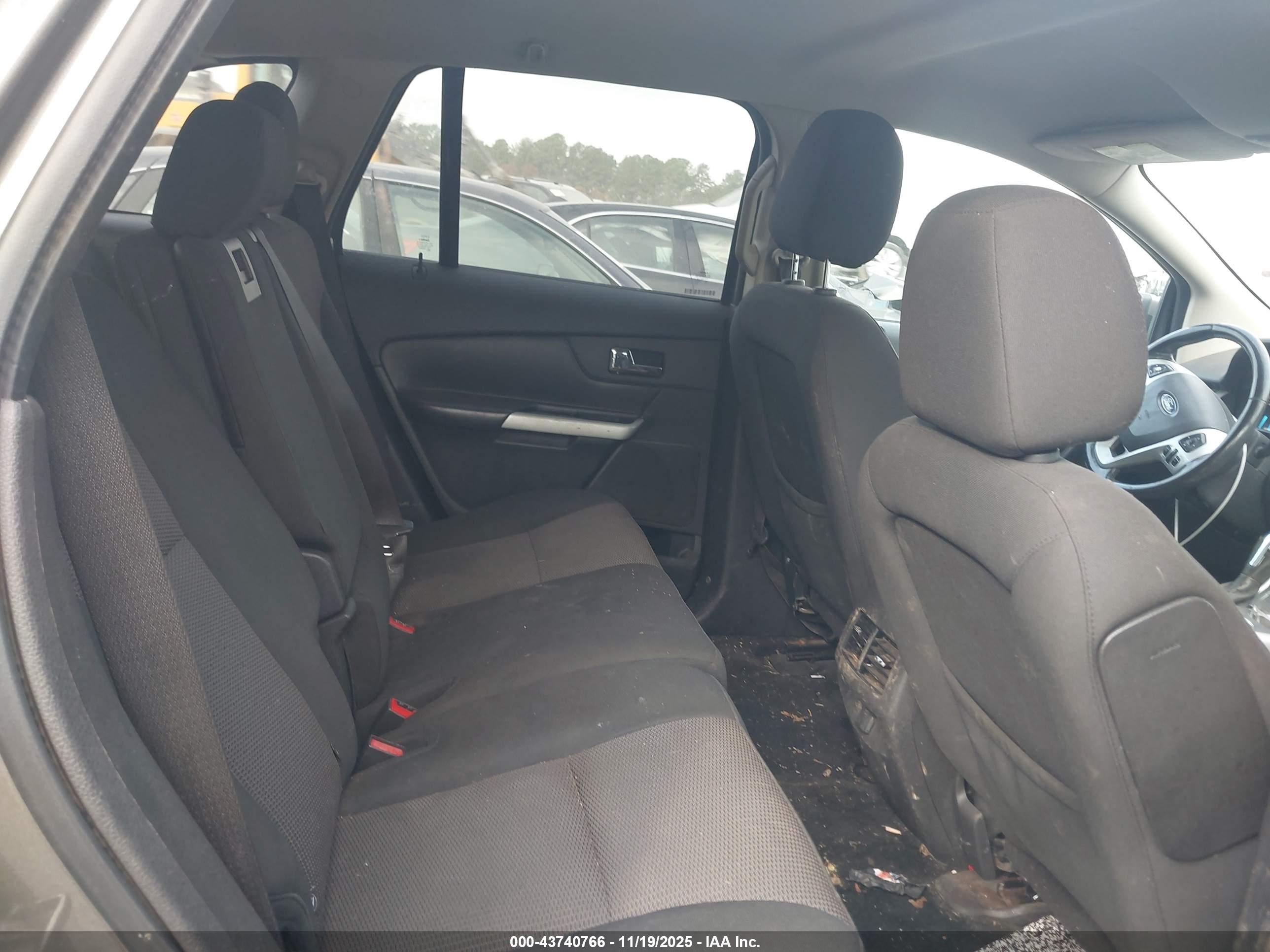 FORD EDGE image 8