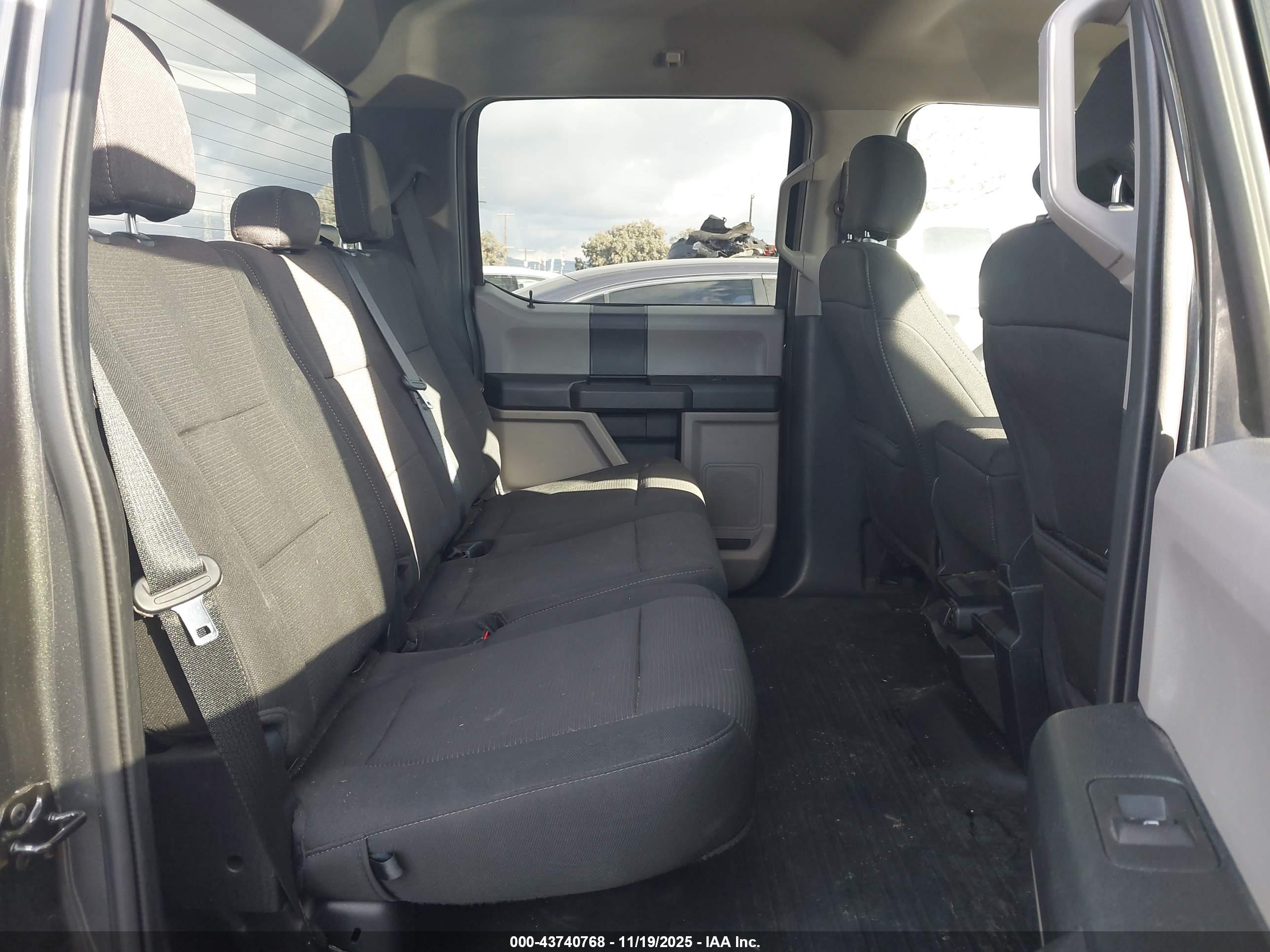 FORD F-150 image 8