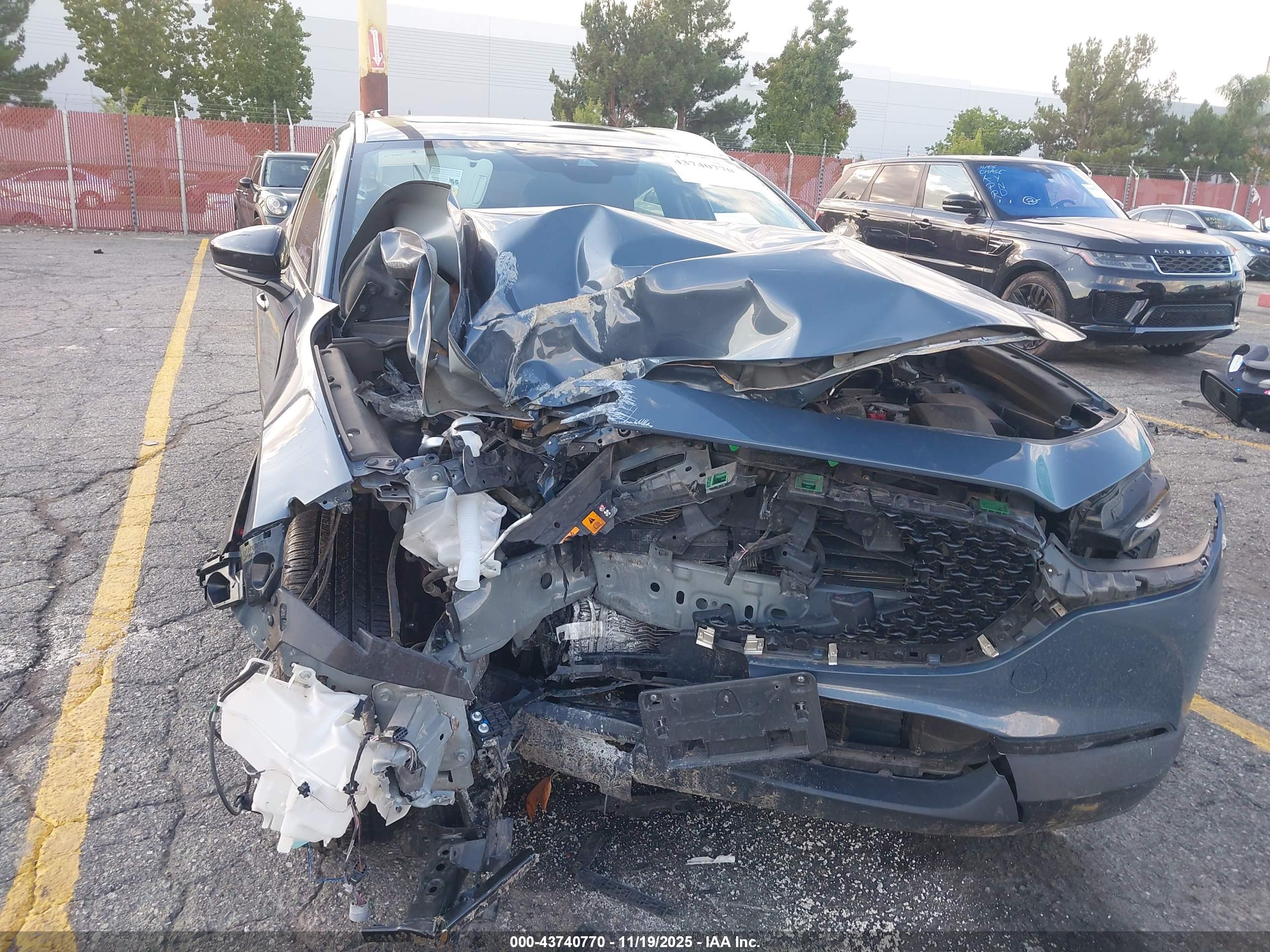 MAZDA CX-30 image 6