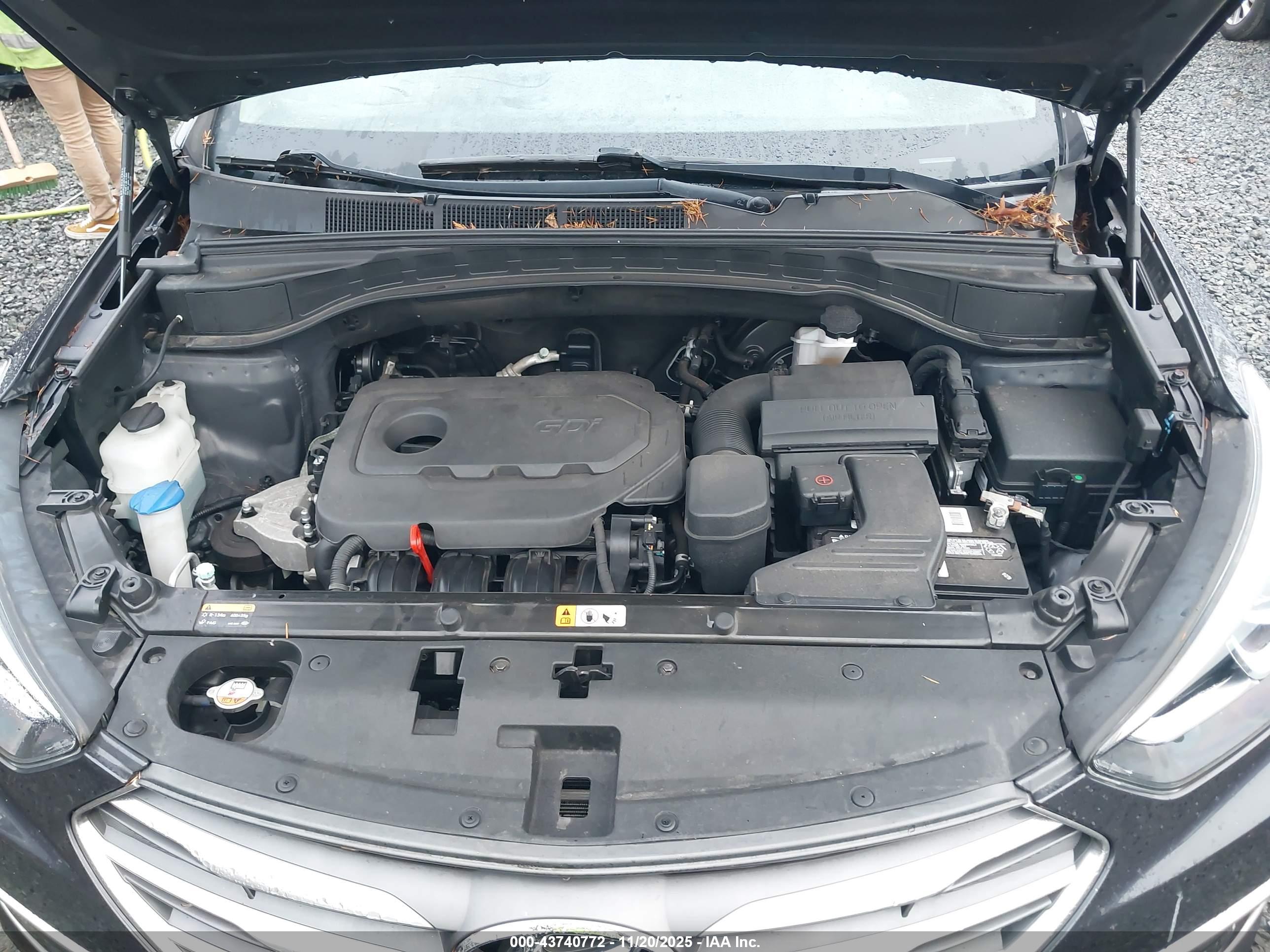HYUNDAI SANTA image 10