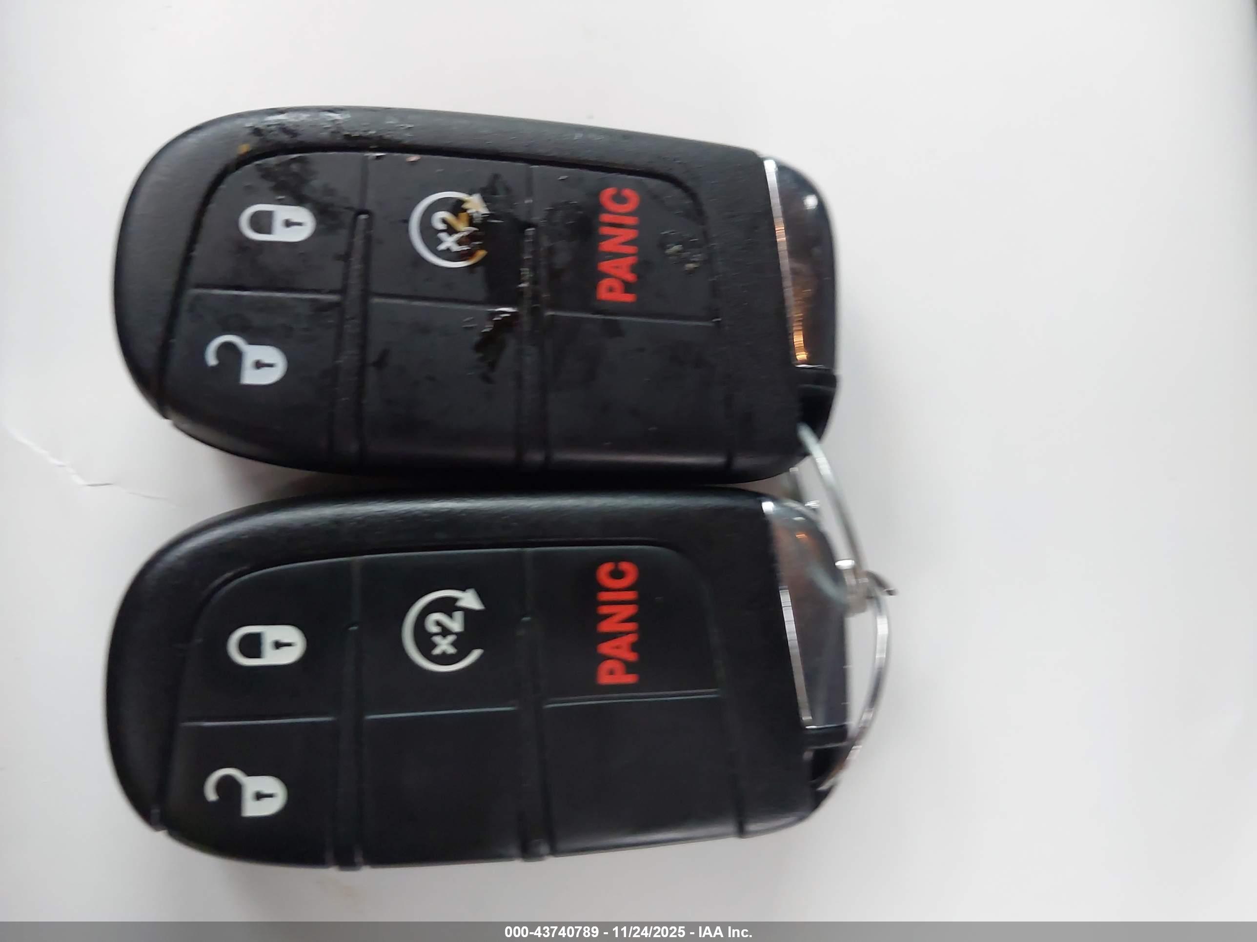 JEEP RENEGADE image 11