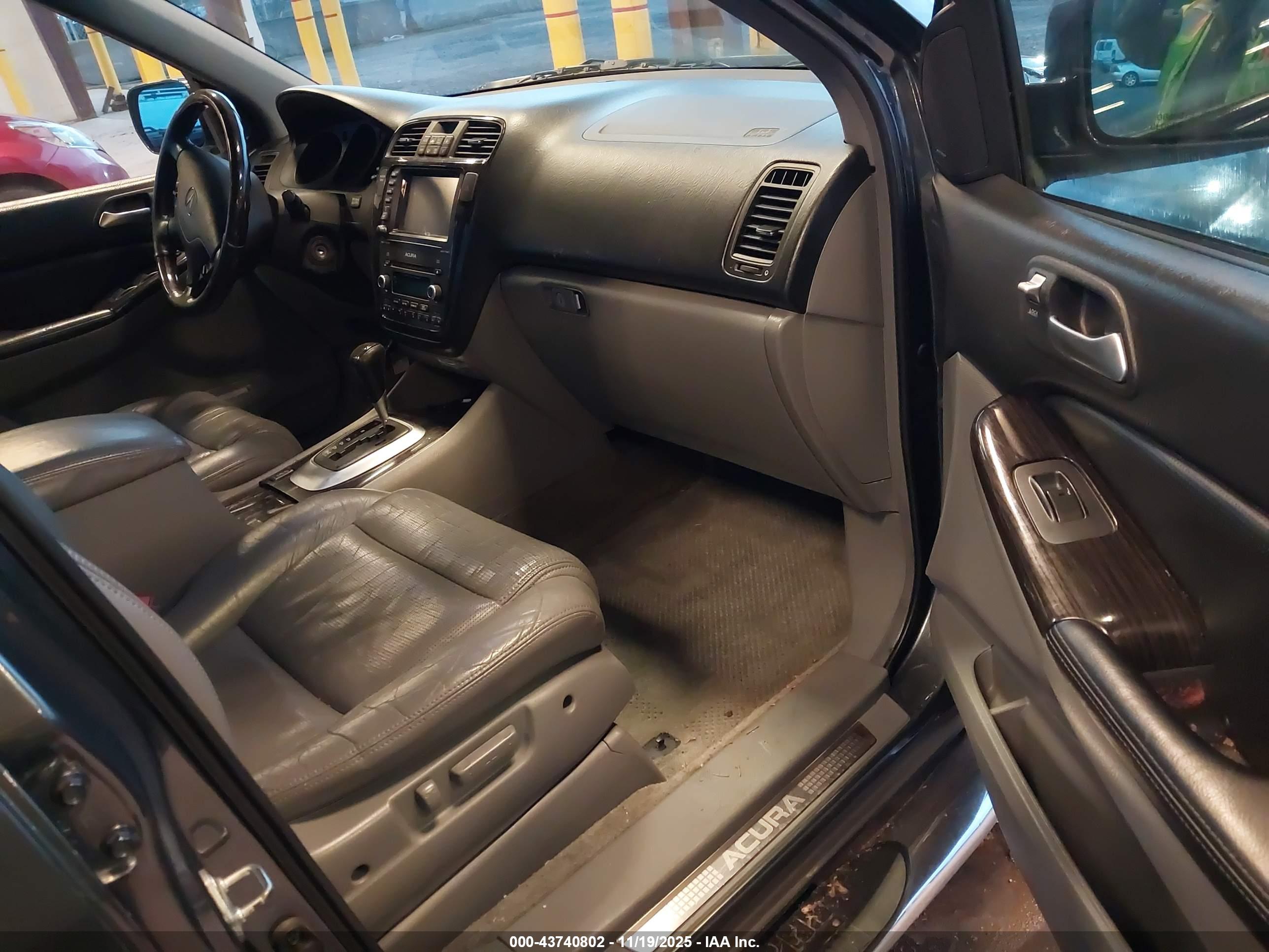 ACURA MDX image 5