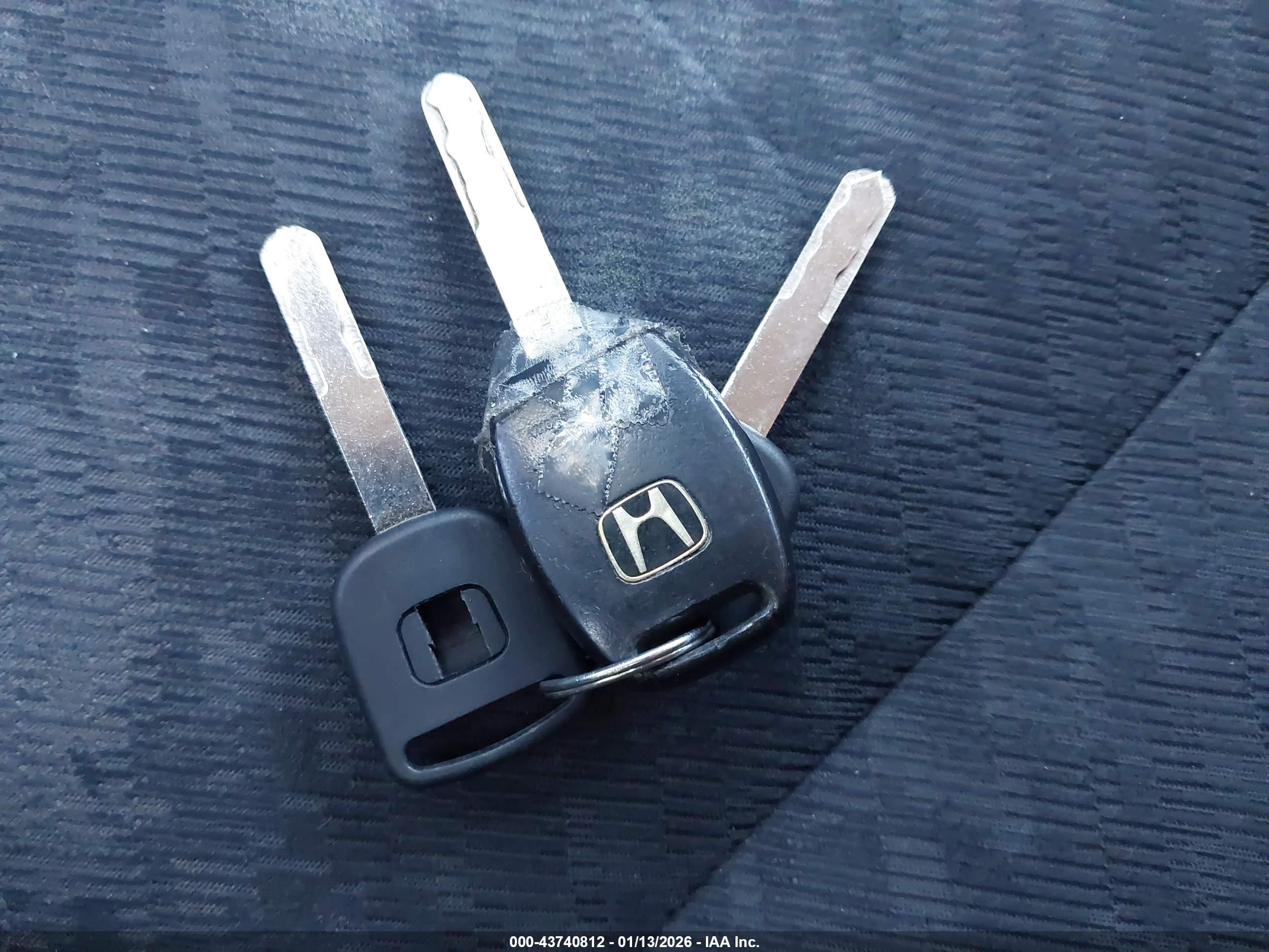 HONDA CR-V image 11