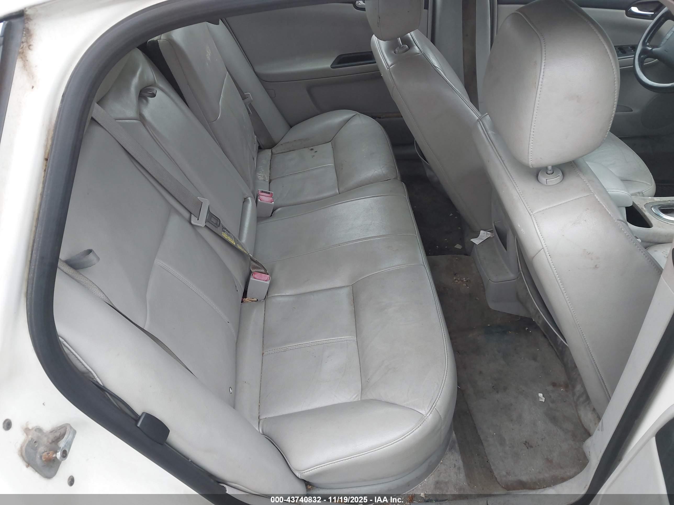 CHEVROLET IMPALA image 8