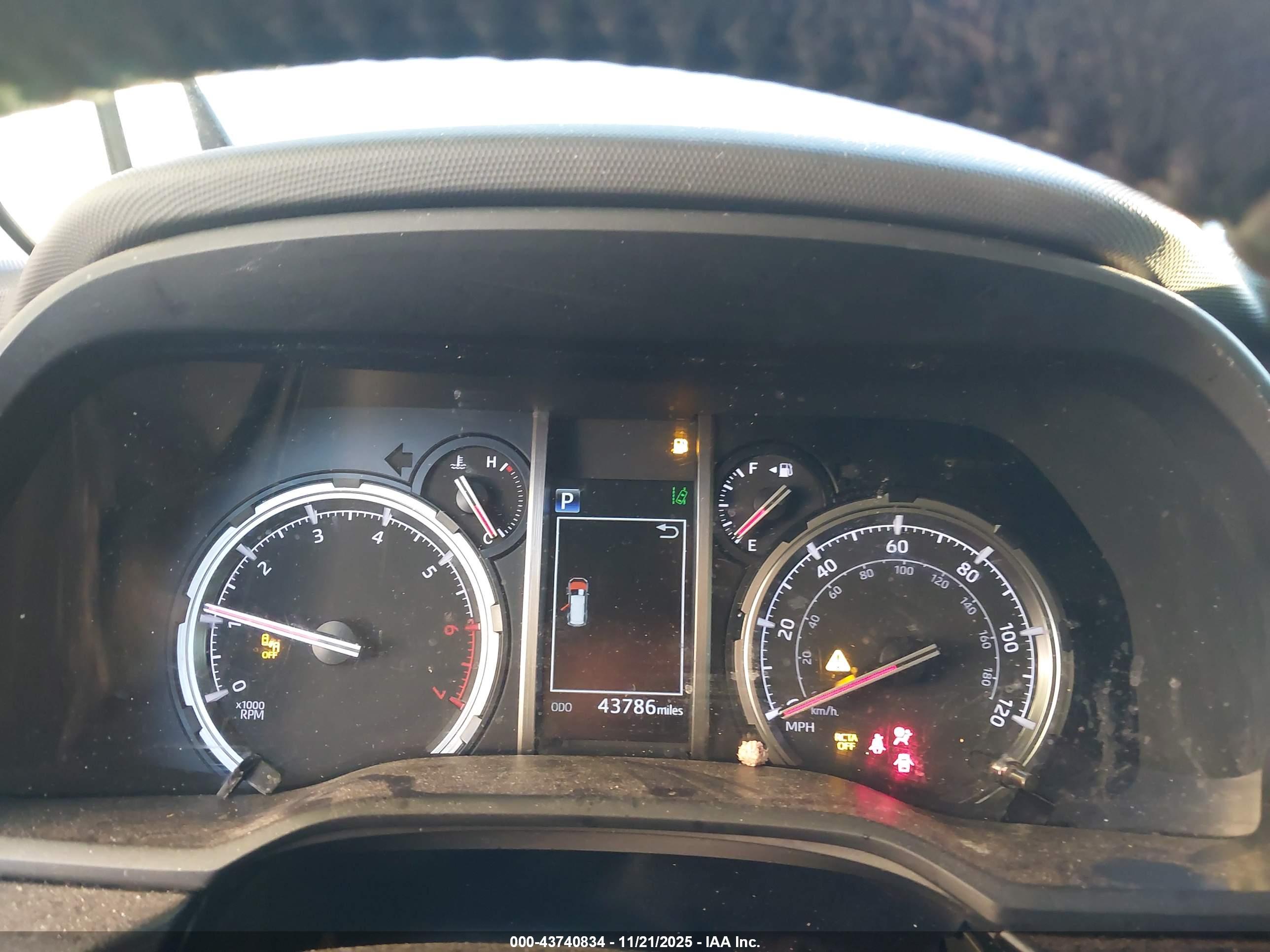 TOYOTA 4RUNNER image 7