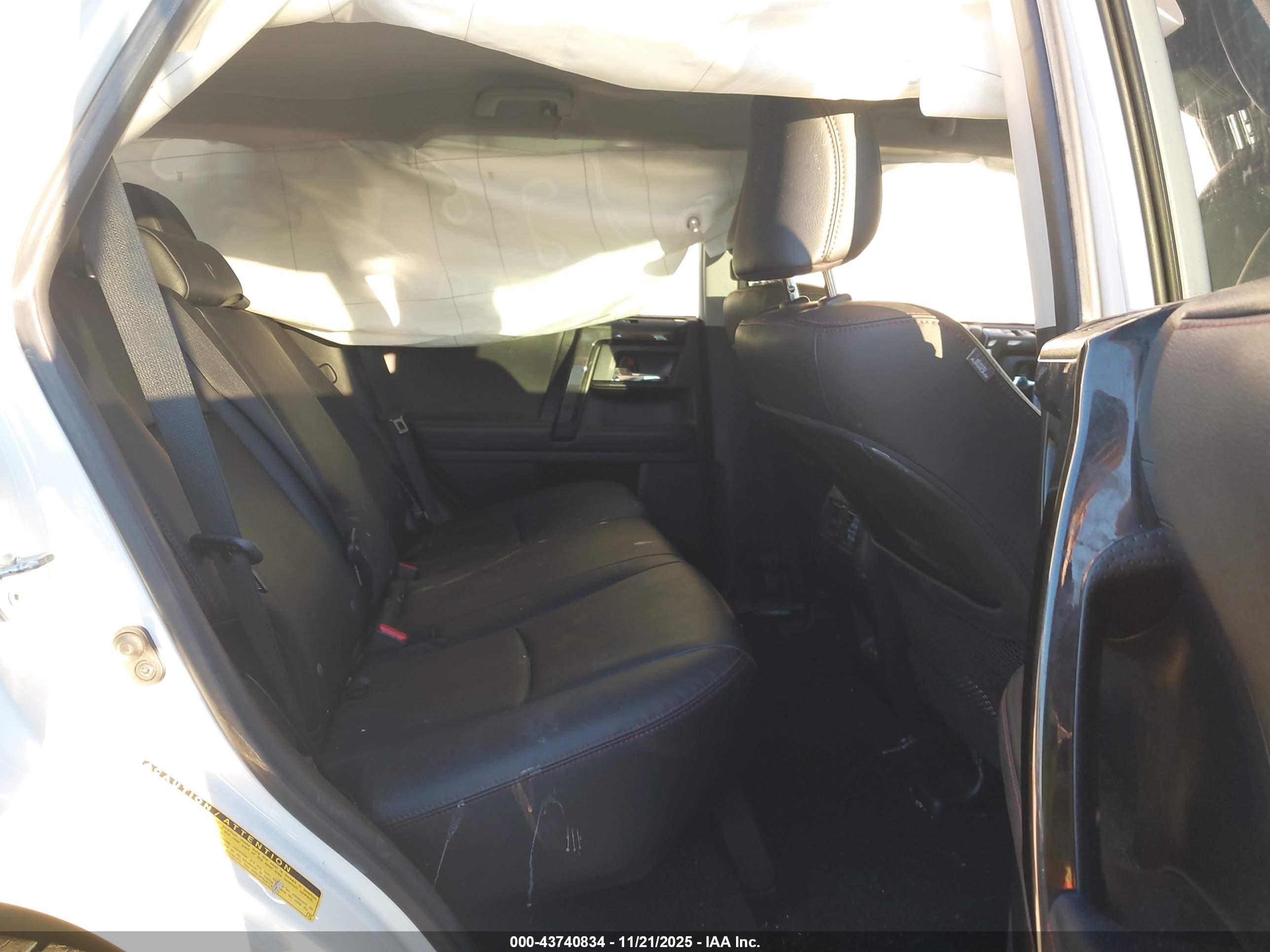 TOYOTA 4RUNNER image 8