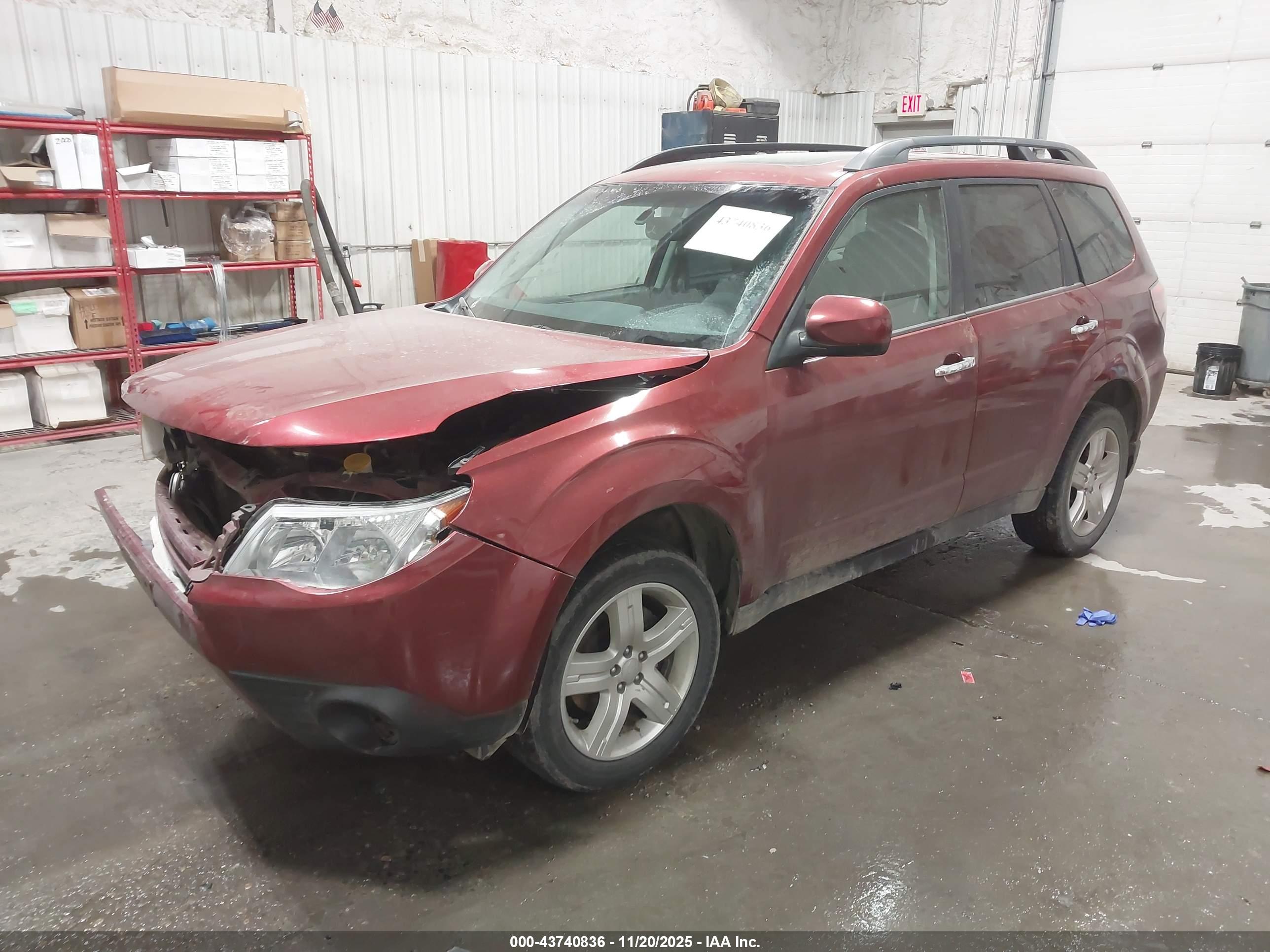SUBARU FORESTER image 2