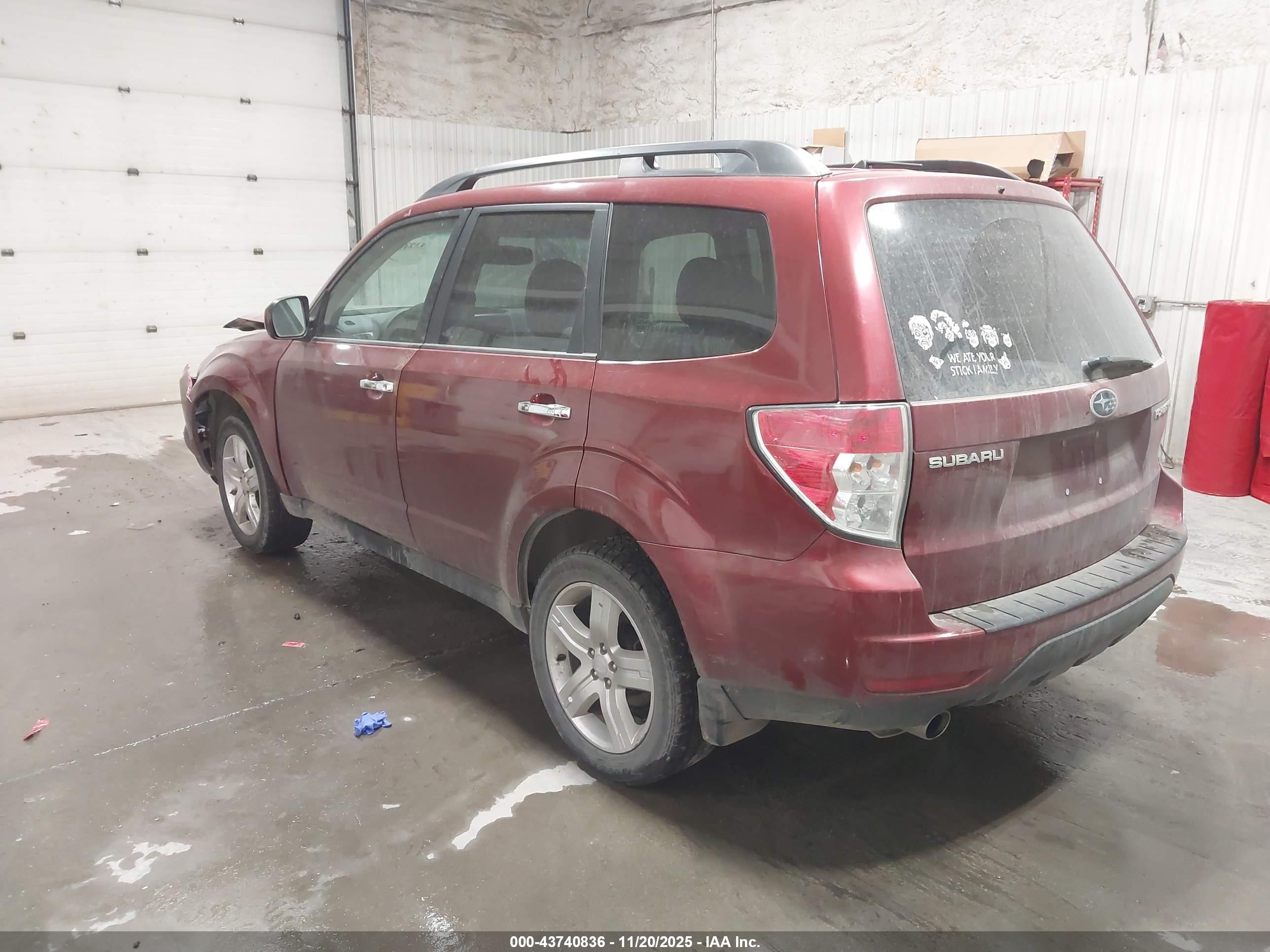 SUBARU FORESTER image 3