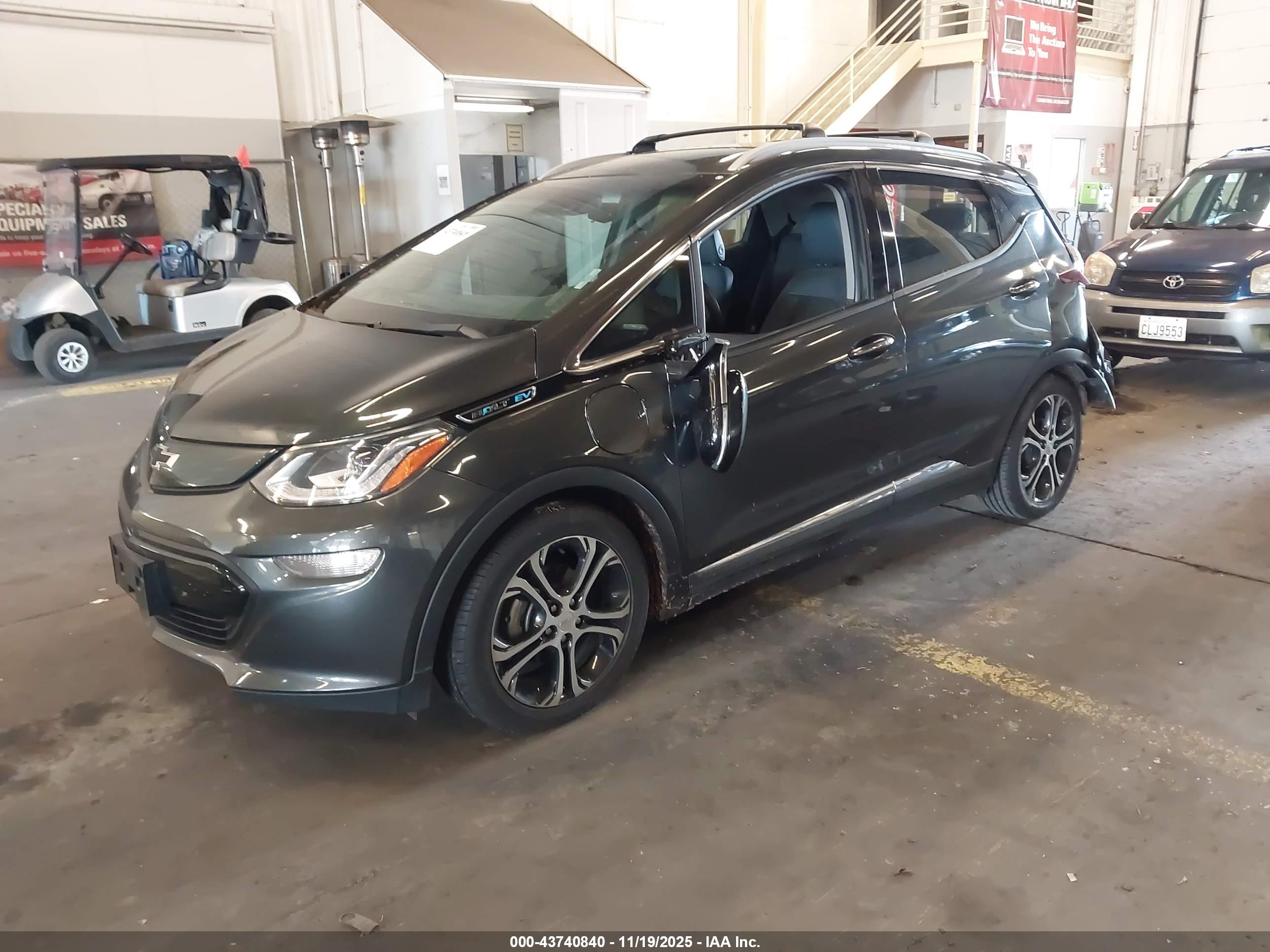 CHEVROLET BOLT image 2