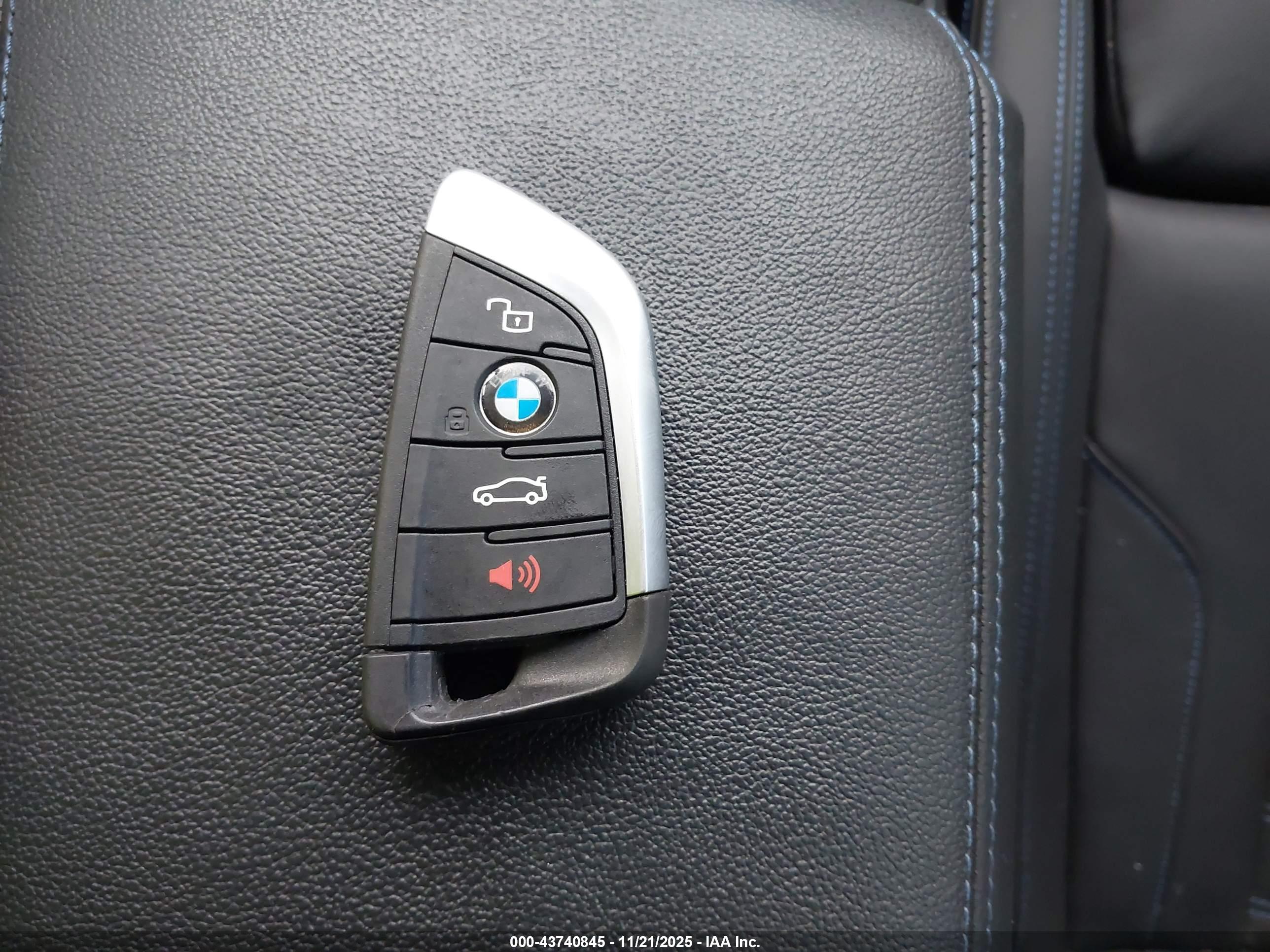 BMW M2 image 11