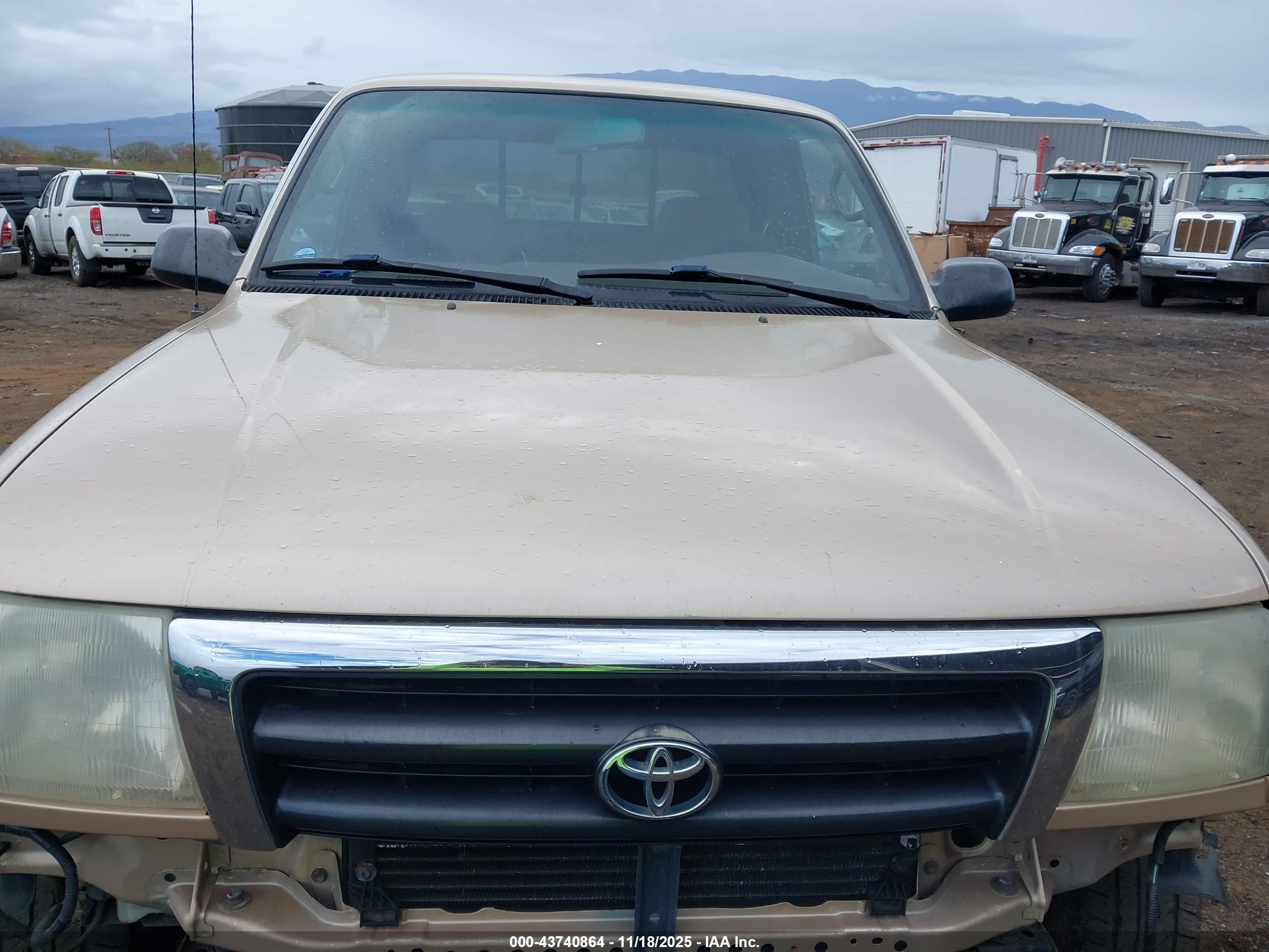 TOYOTA TACOMA image 10
