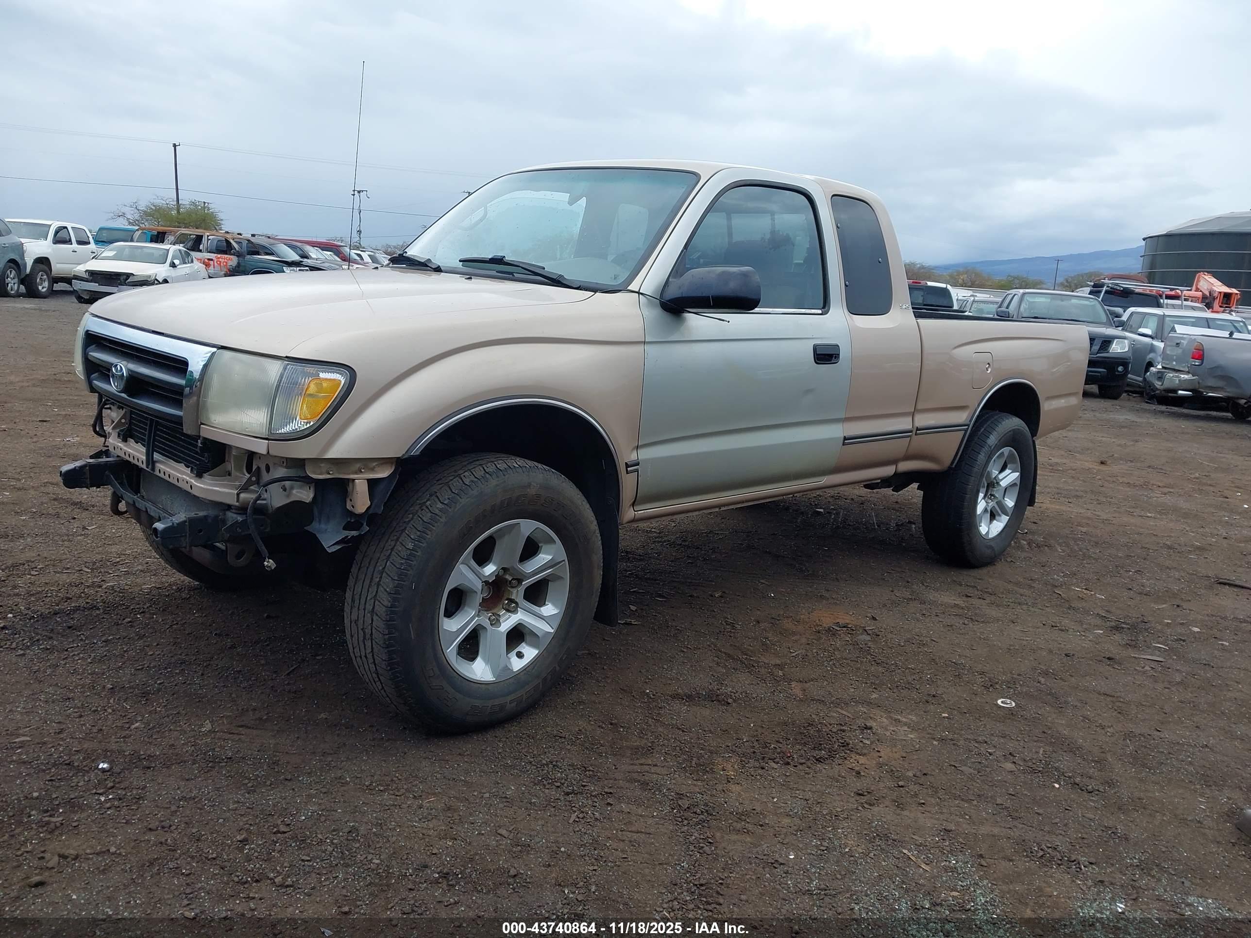 TOYOTA TACOMA image 2