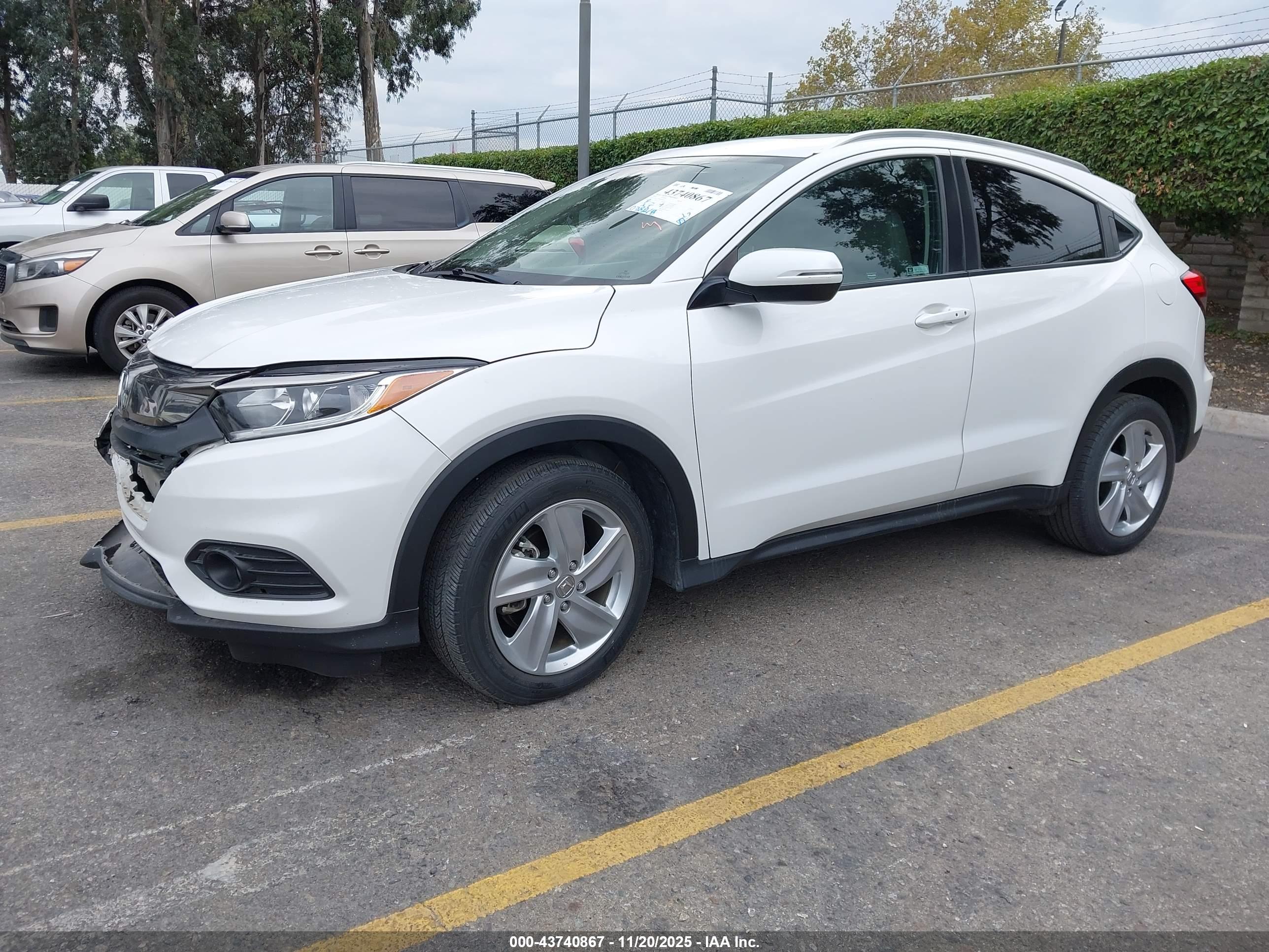 HONDA HR-V image 2