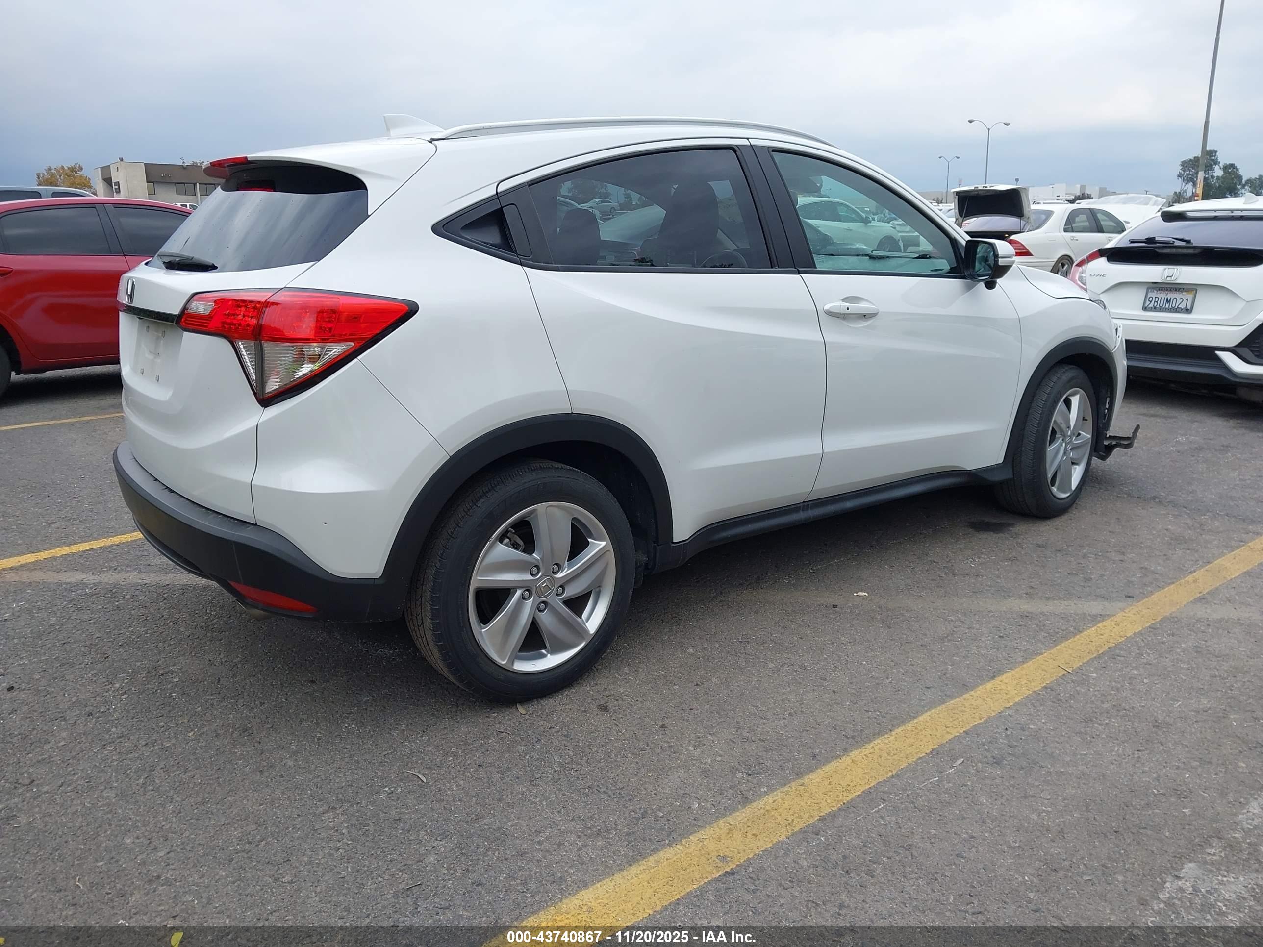 HONDA HR-V image 4