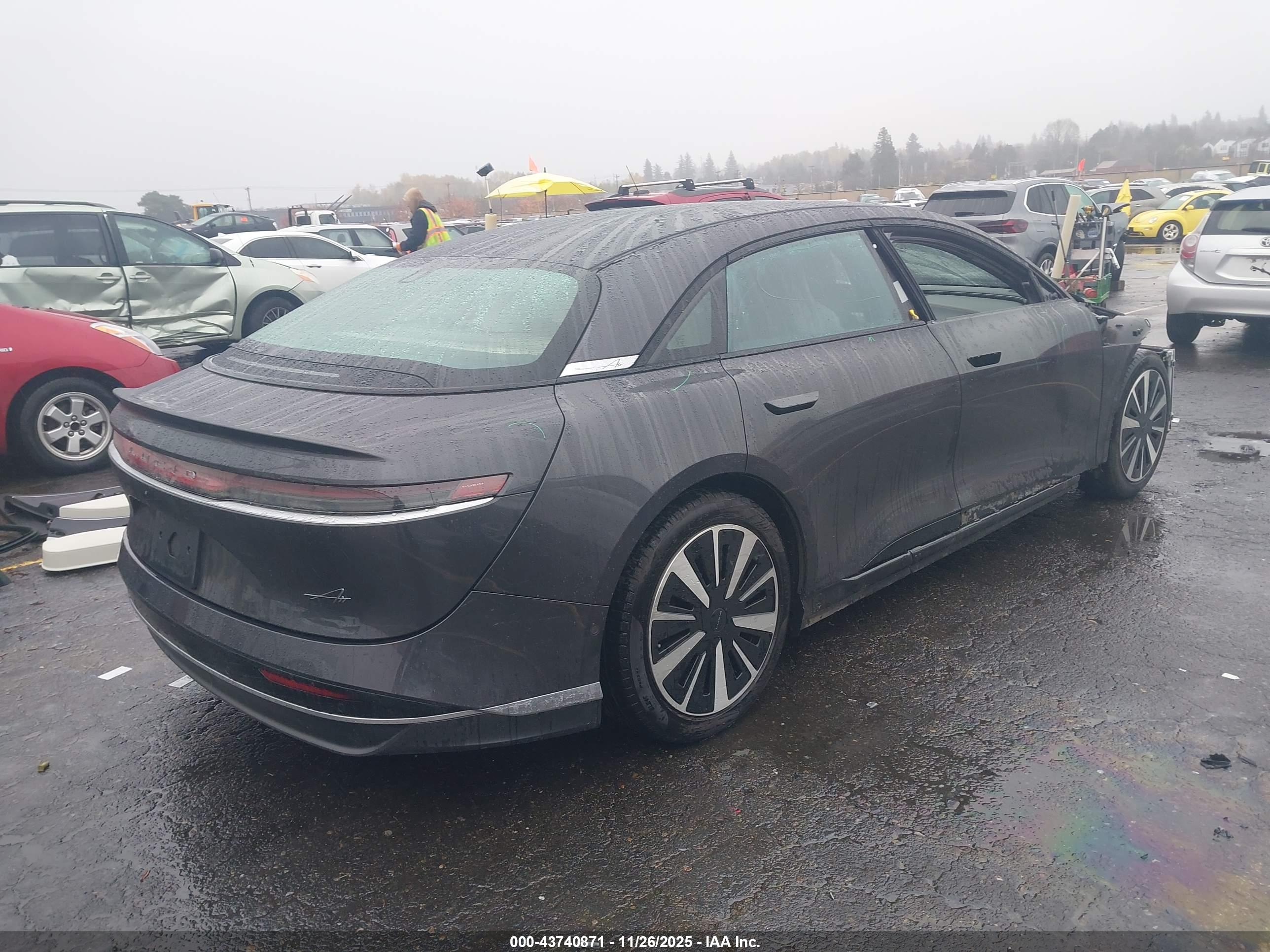 LUCID AIR image 4