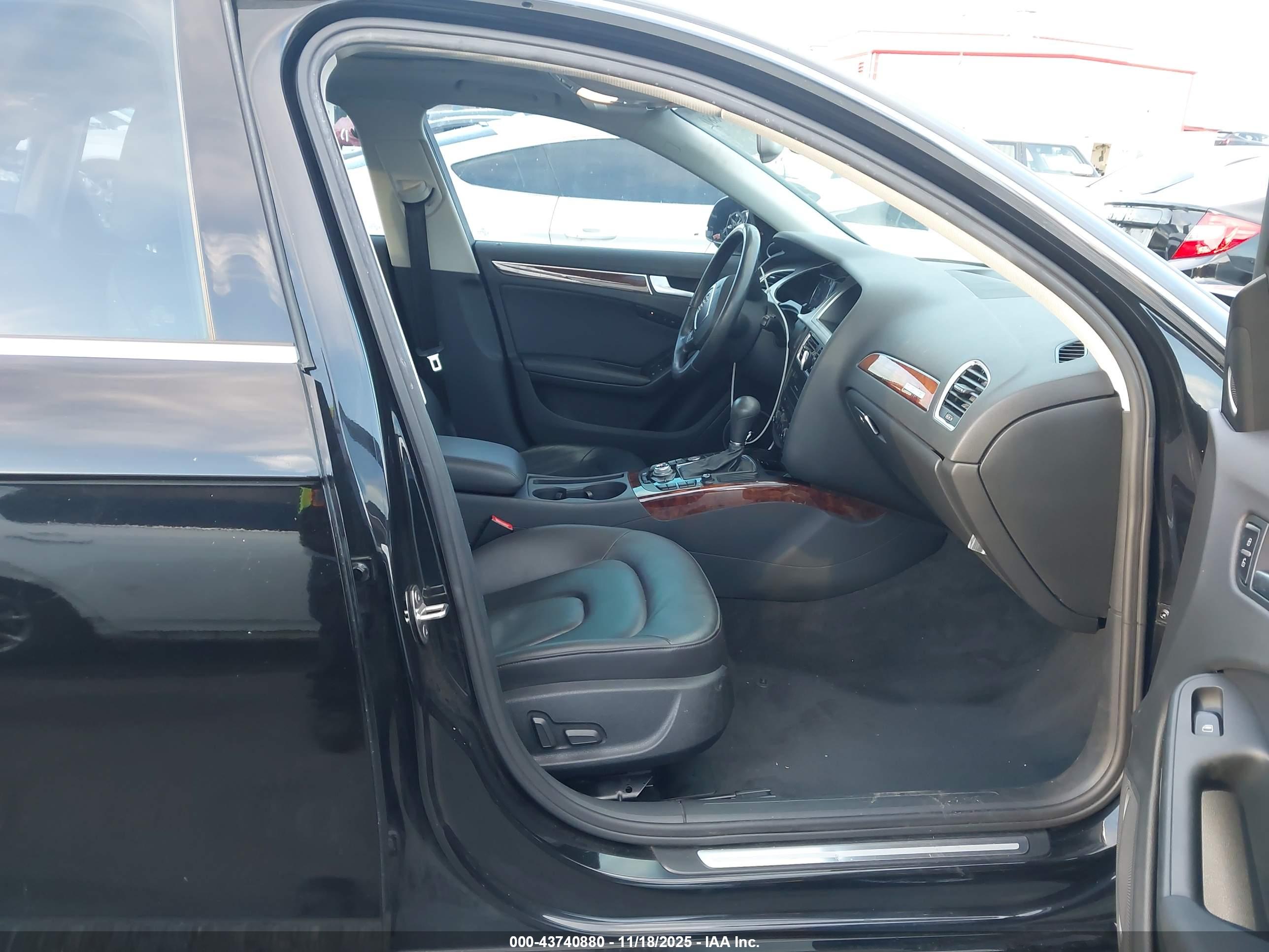 AUDI A4 image 5