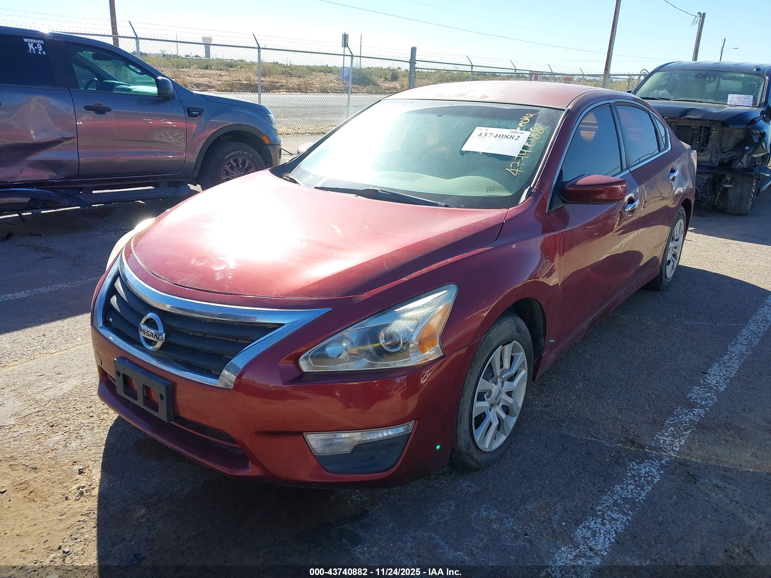NISSAN ALTIMA image 2