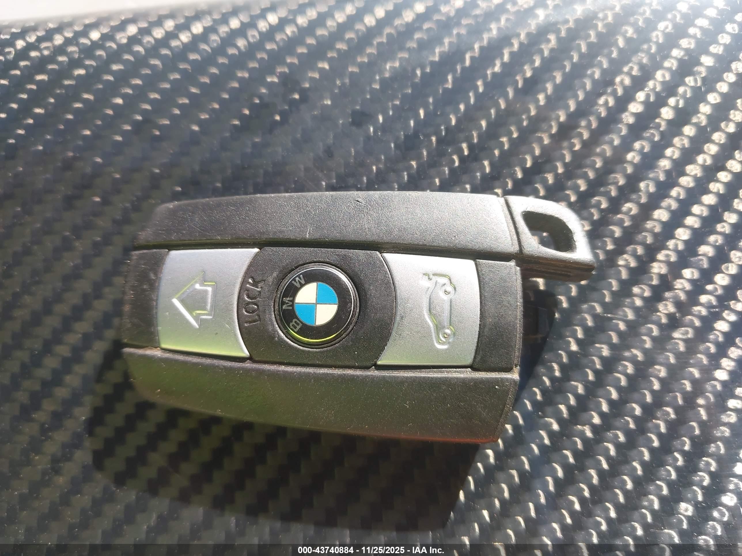 BMW 328I image 11