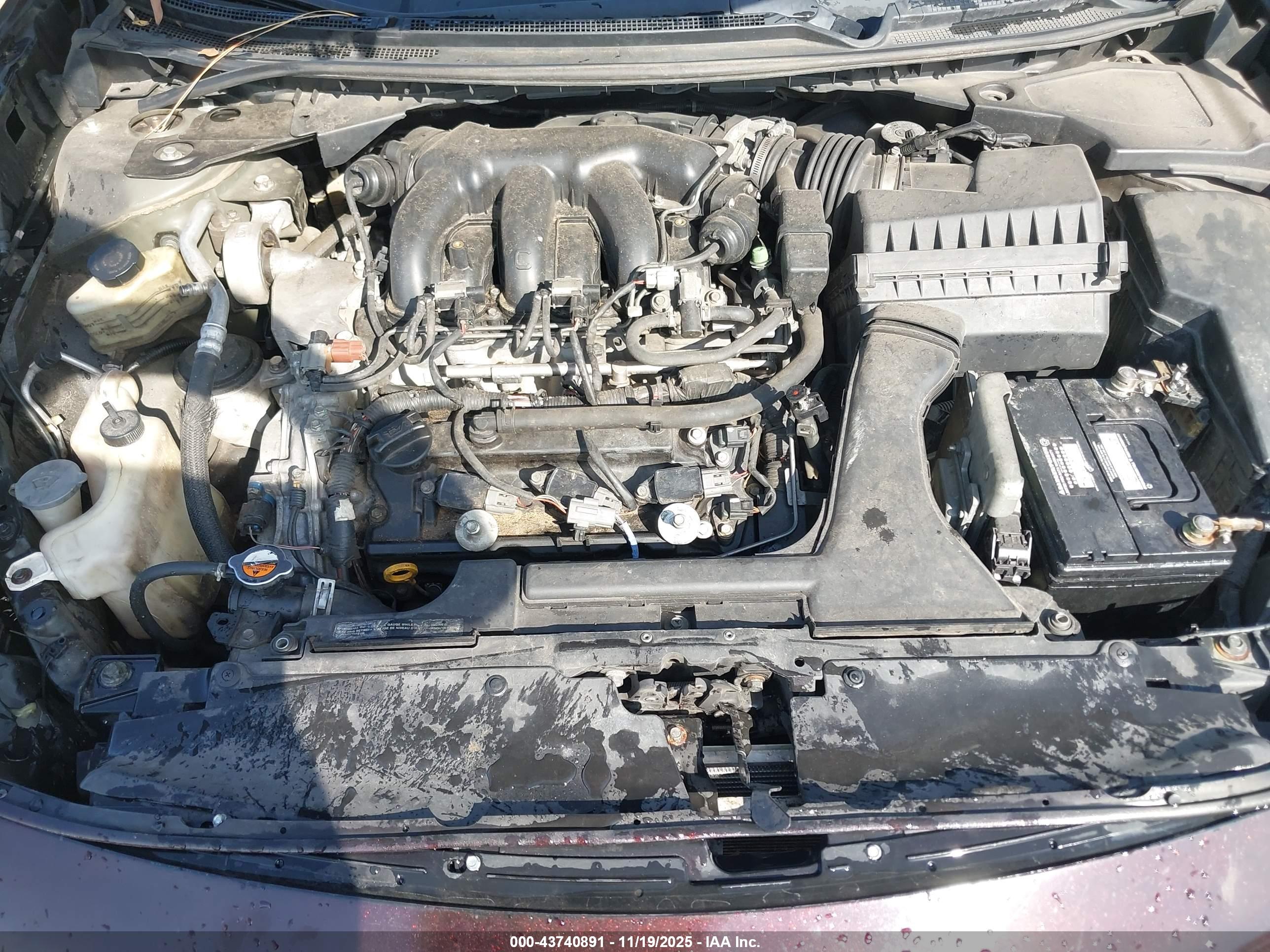 NISSAN MAXIMA image 10