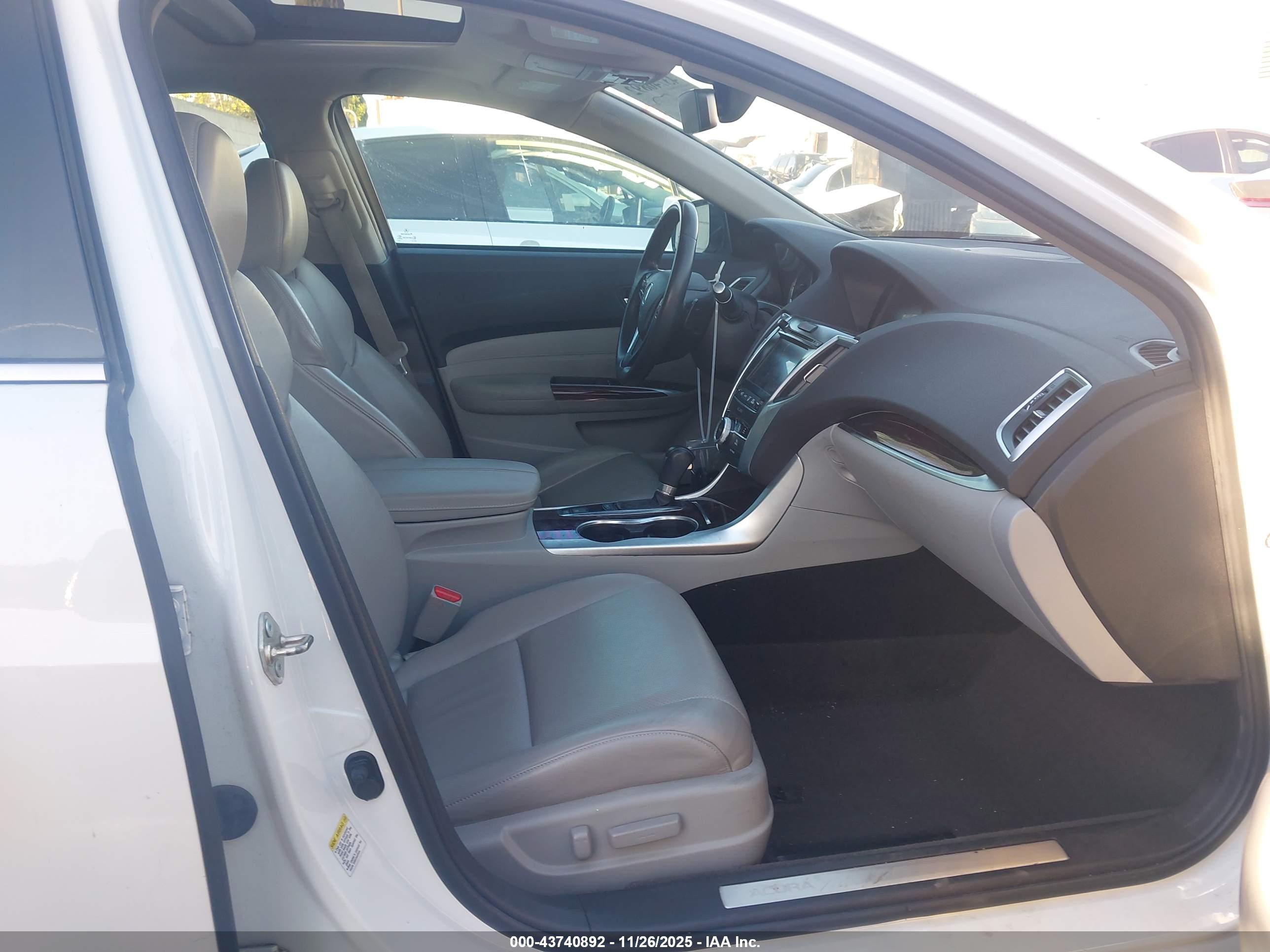 ACURA TLX image 5
