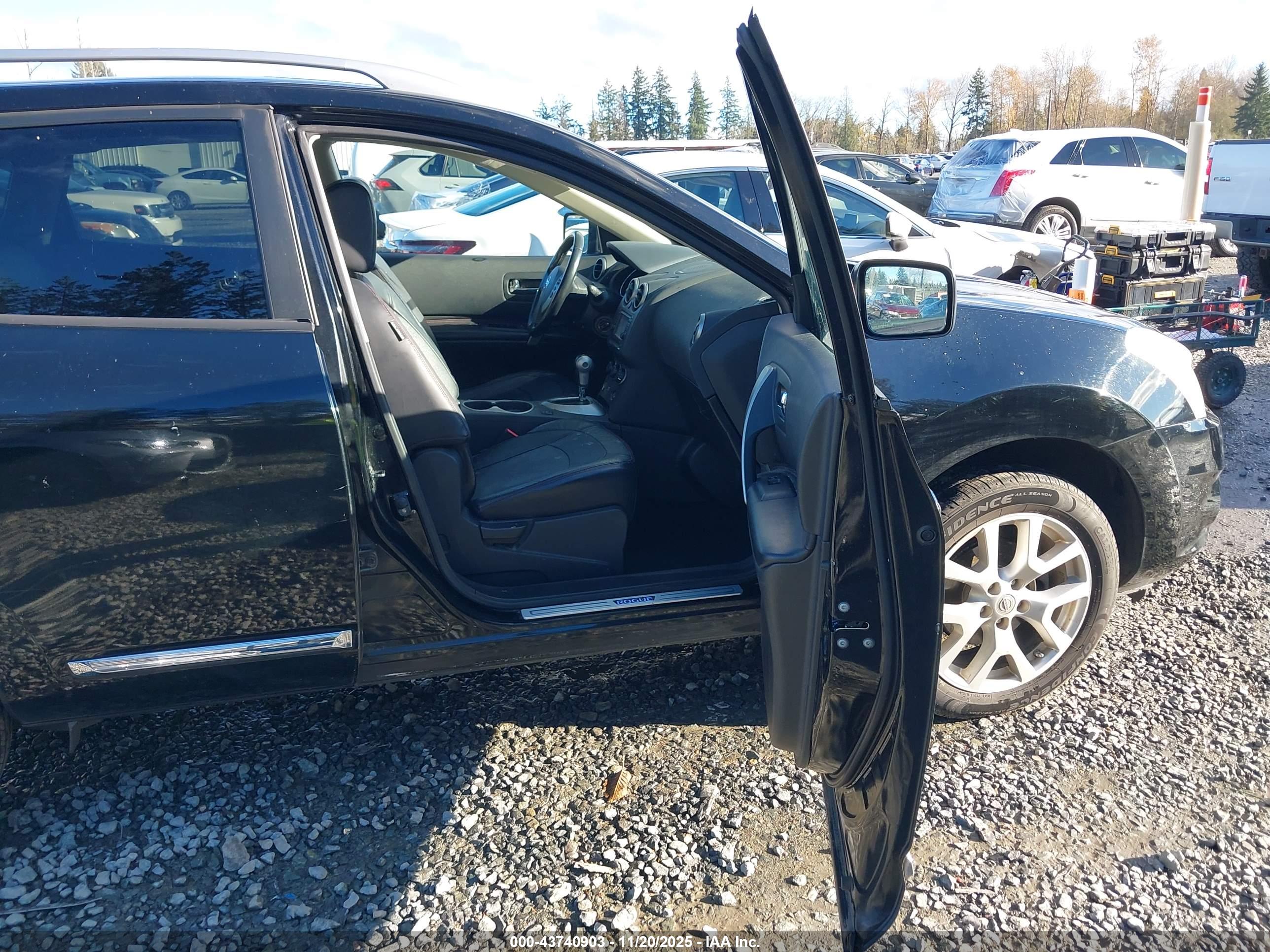 NISSAN ROGUE image 5