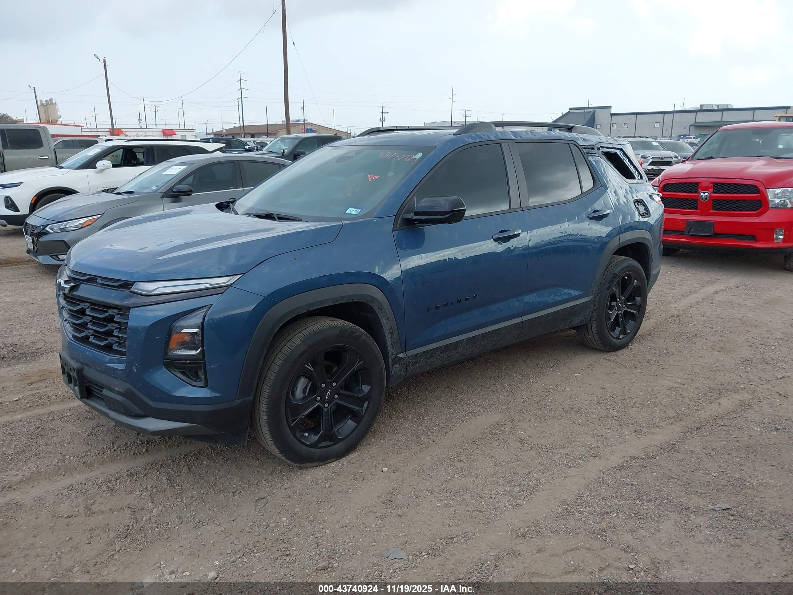 CHEVROLET EQUINOX image 2
