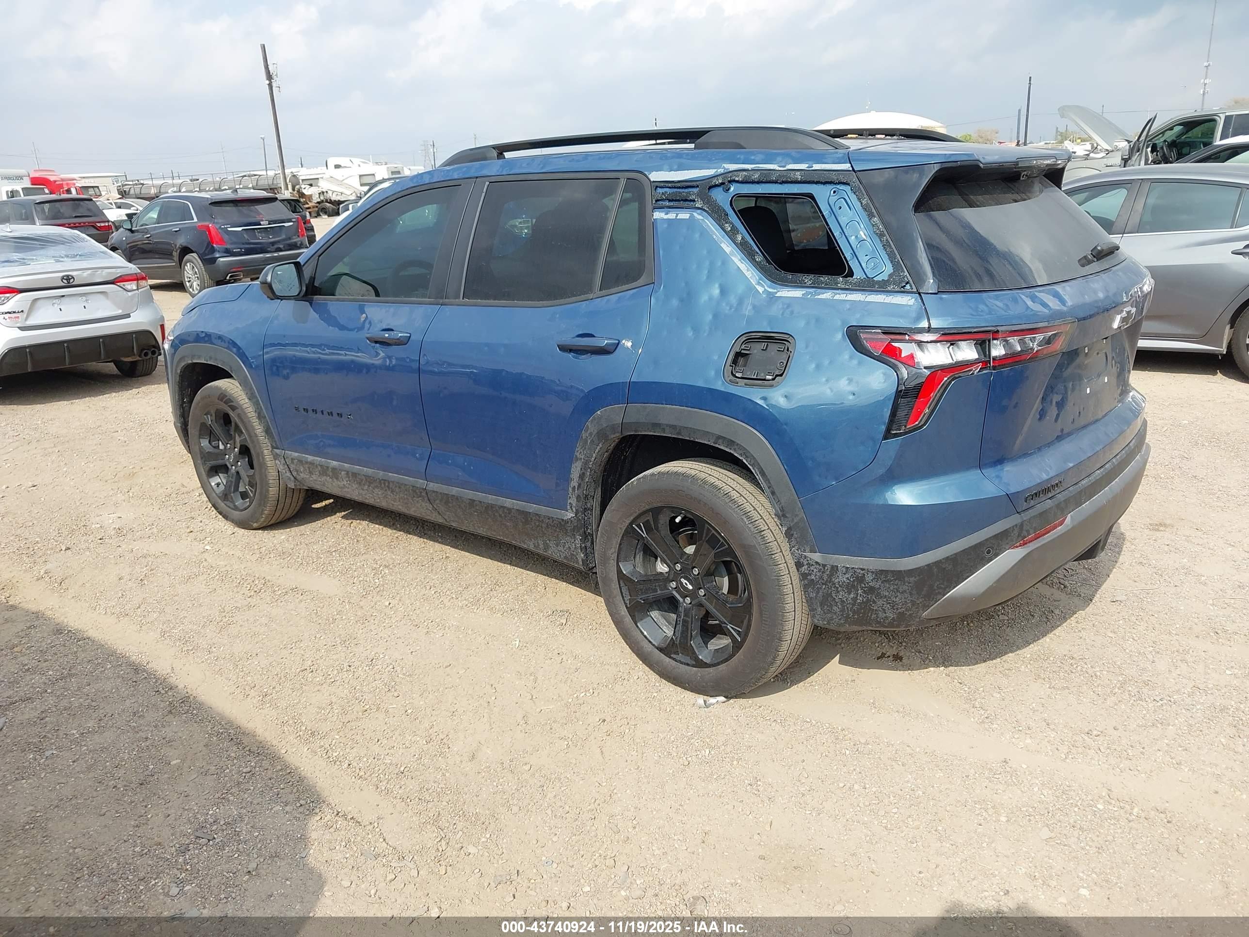 CHEVROLET EQUINOX image 3