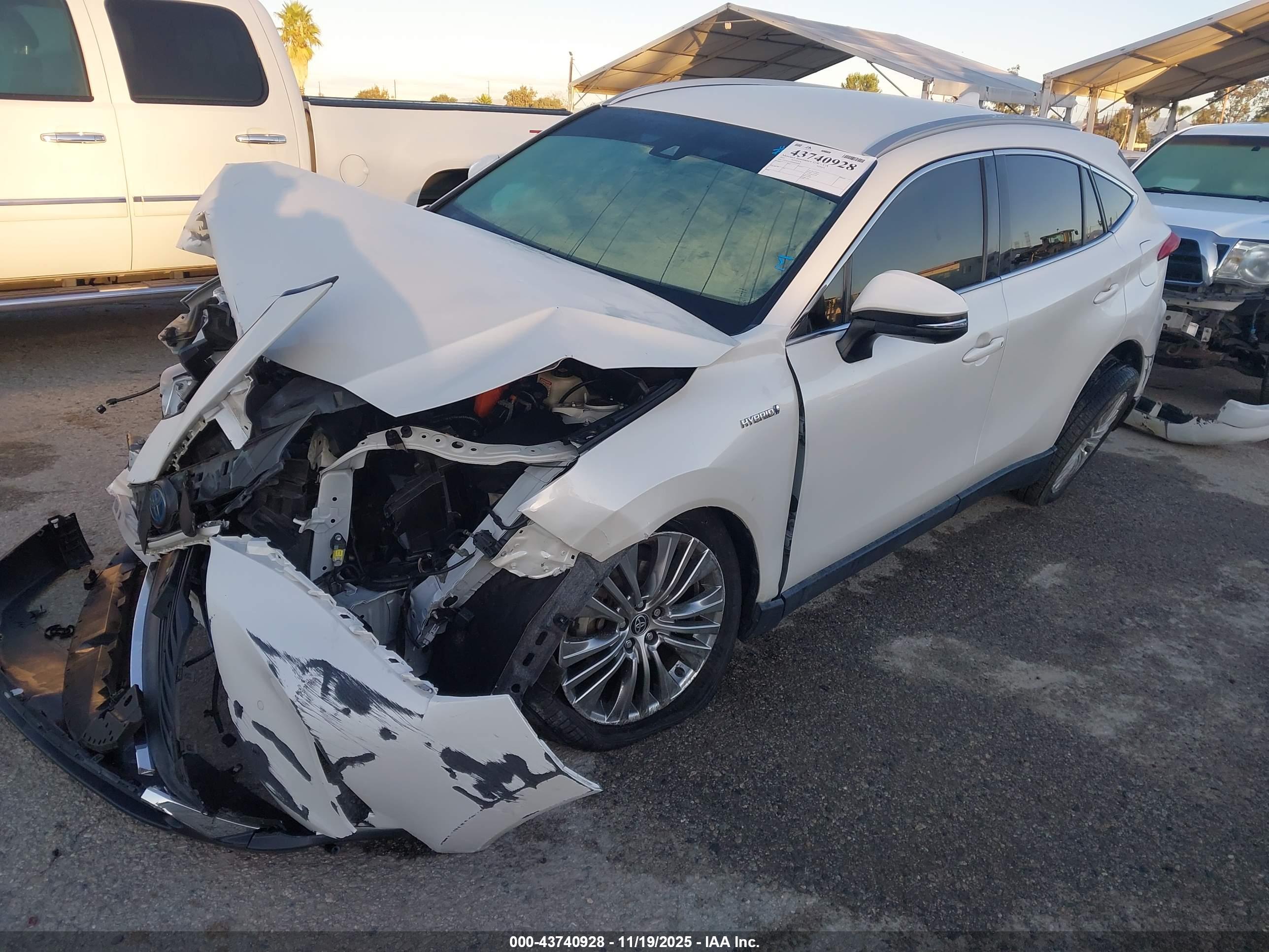TOYOTA VENZA image 2