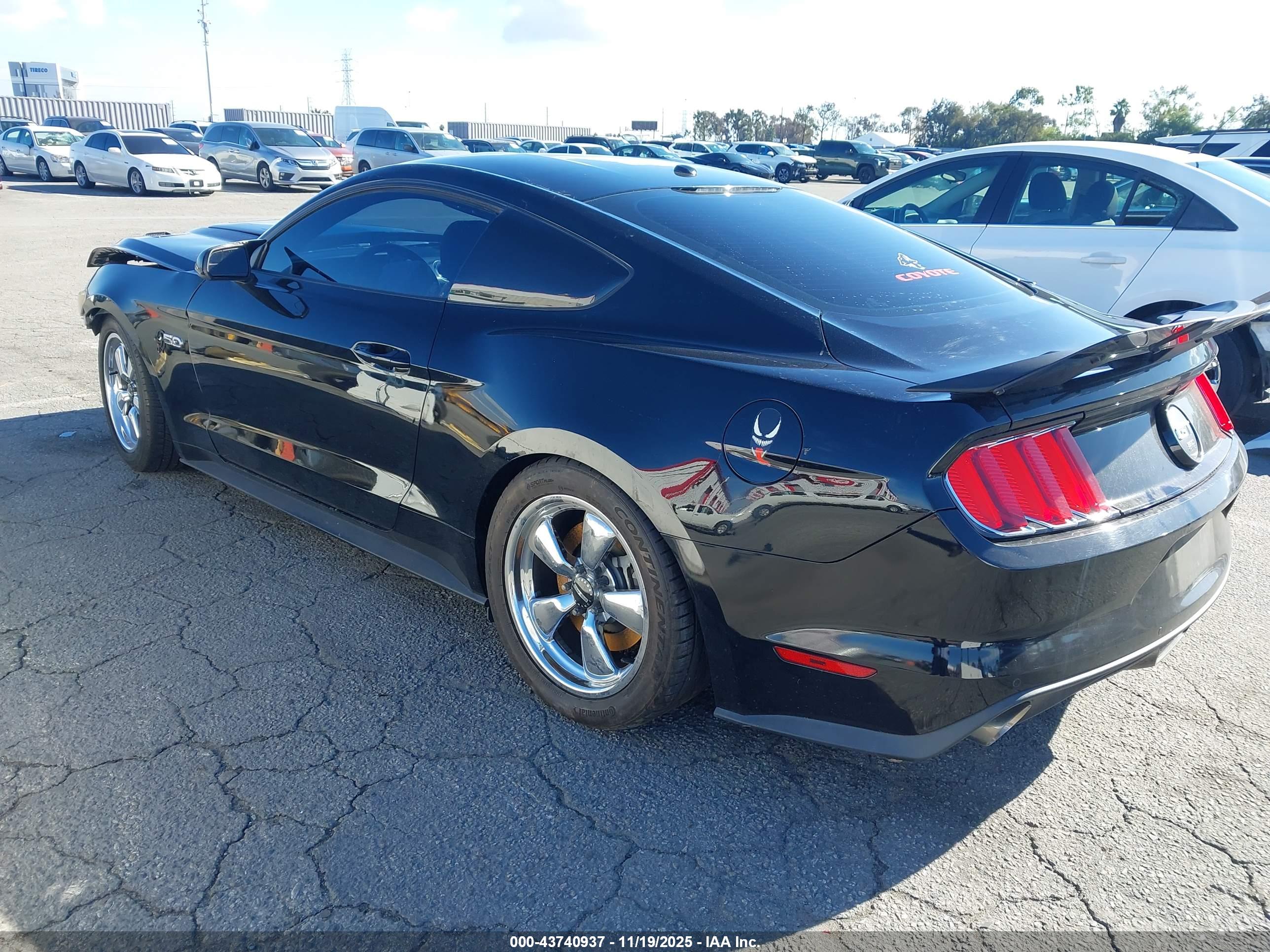 FORD MUSTANG image 3