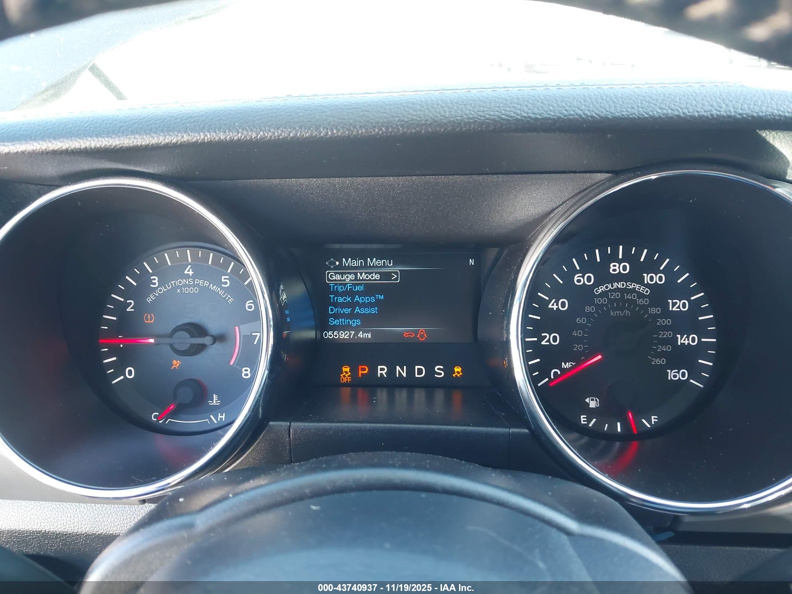FORD MUSTANG image 7
