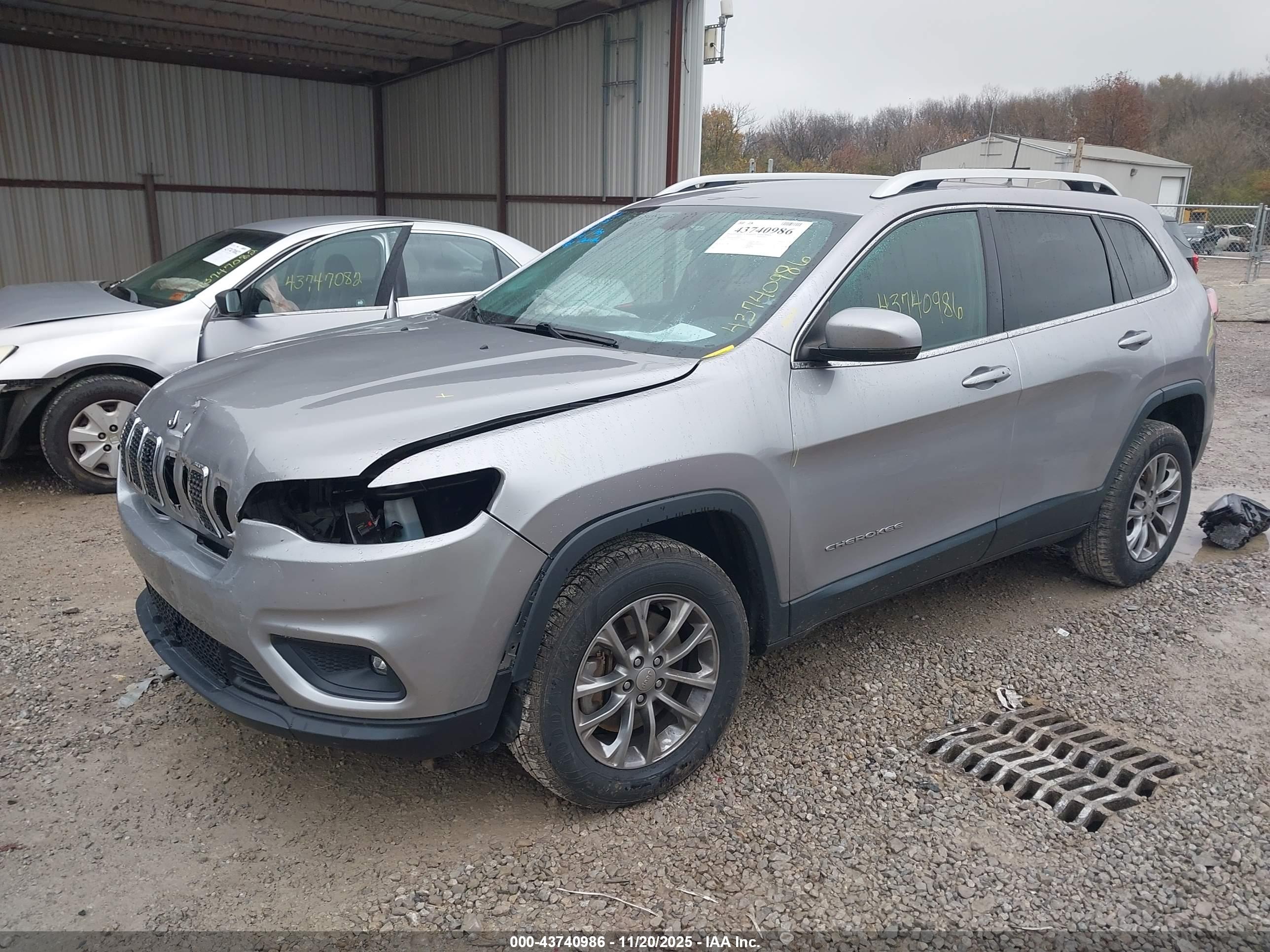 JEEP CHEROKEE image 2