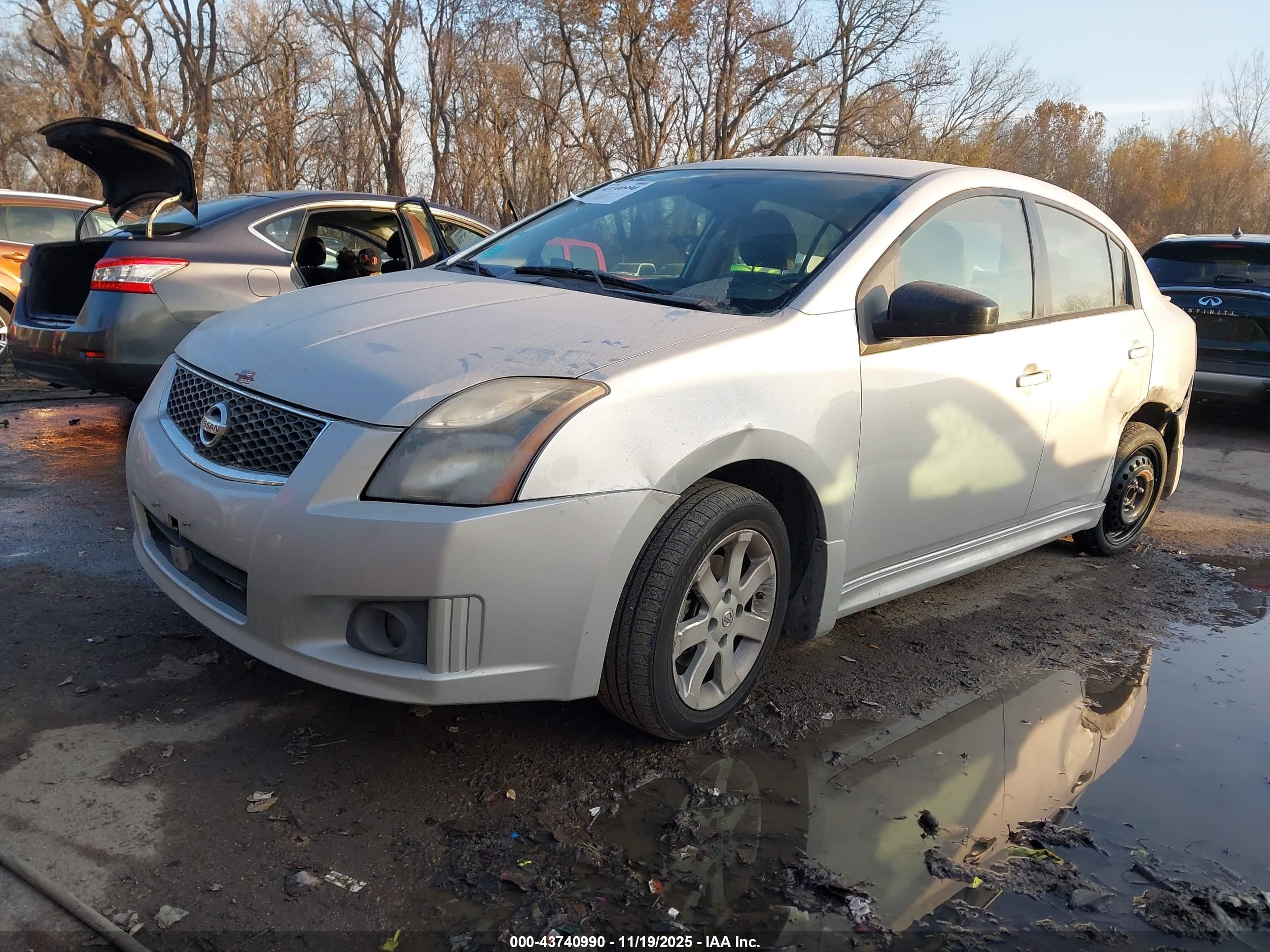 NISSAN SENTRA image 2
