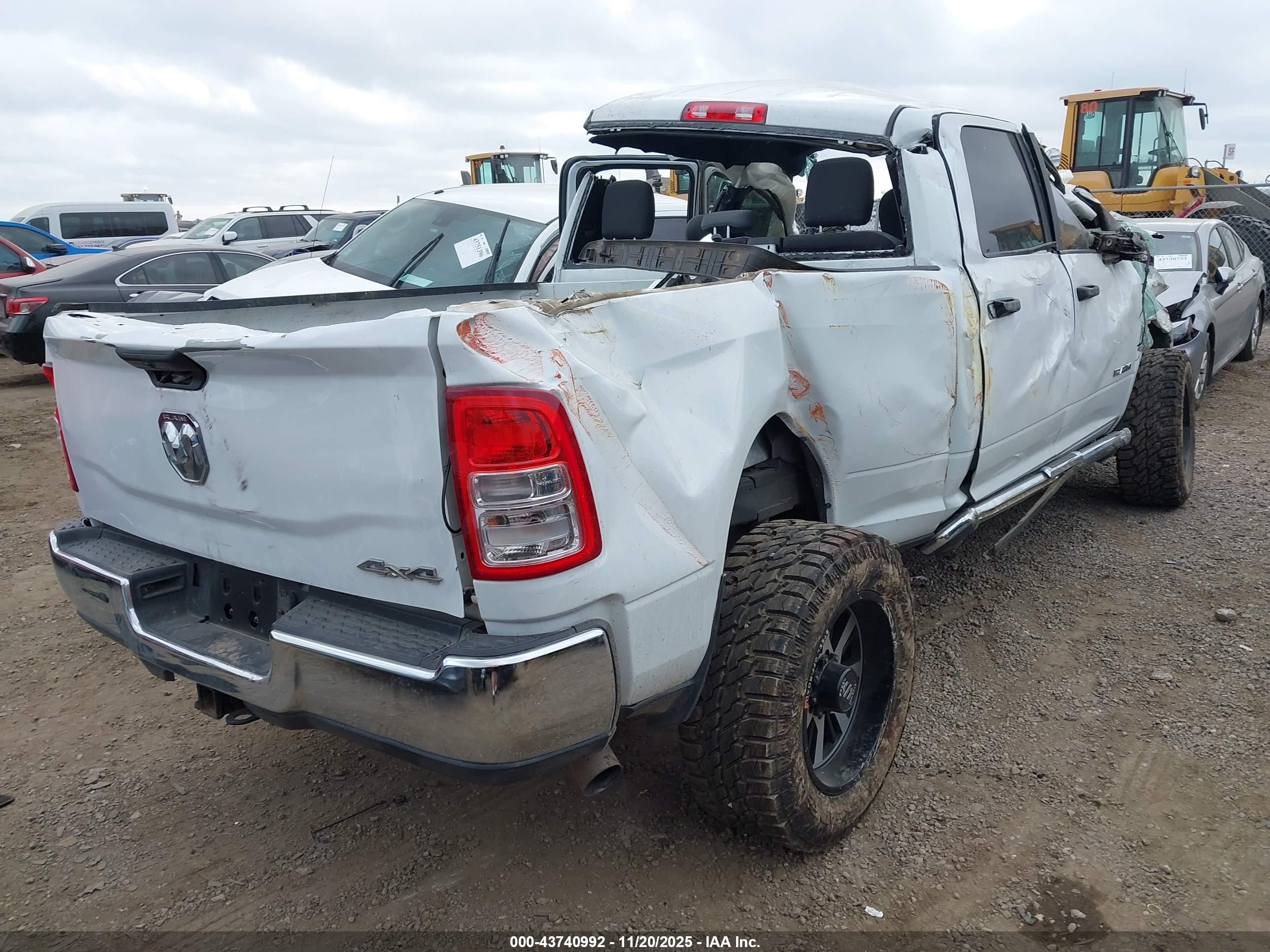 RAM 2500 image 4