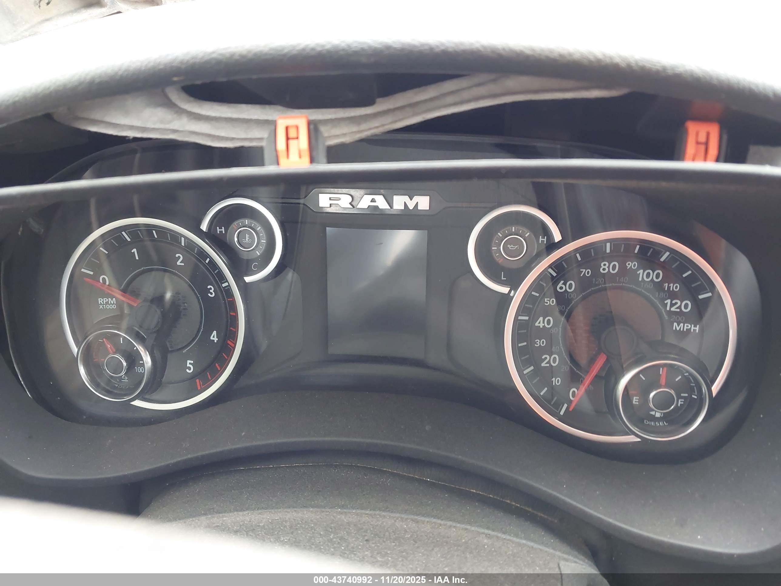 RAM 2500 image 7