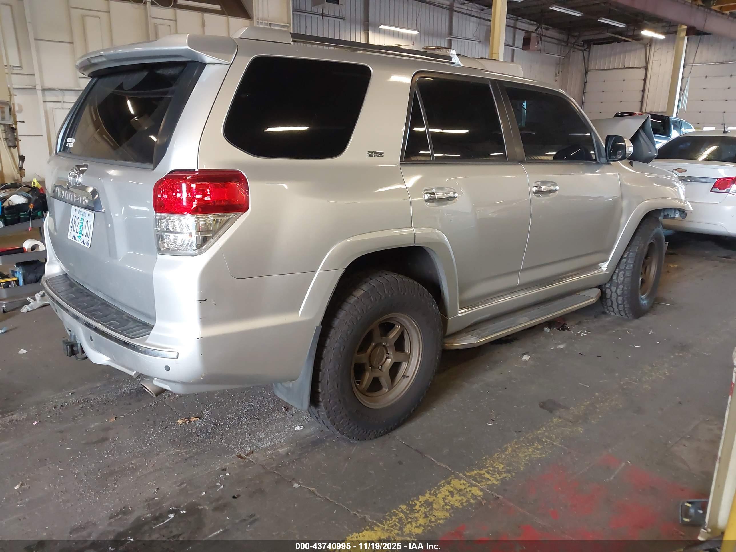 TOYOTA 4RUNNER image 4